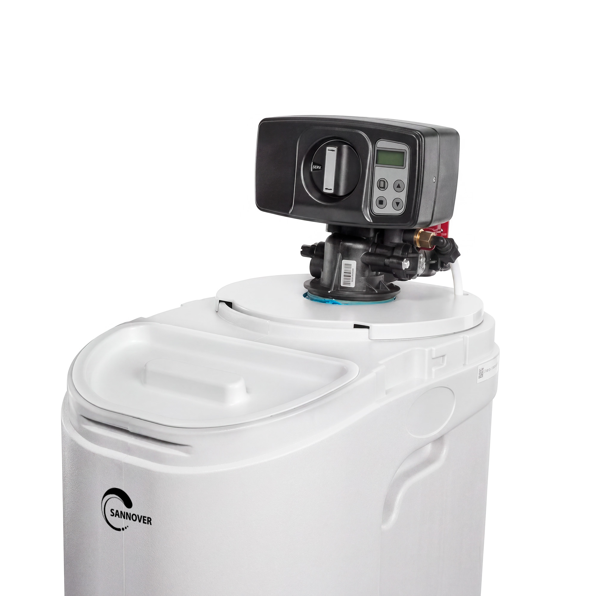 Un ablandador de agua Sannover blanco con cabezal de control digital negro sobre un fondo blanco.