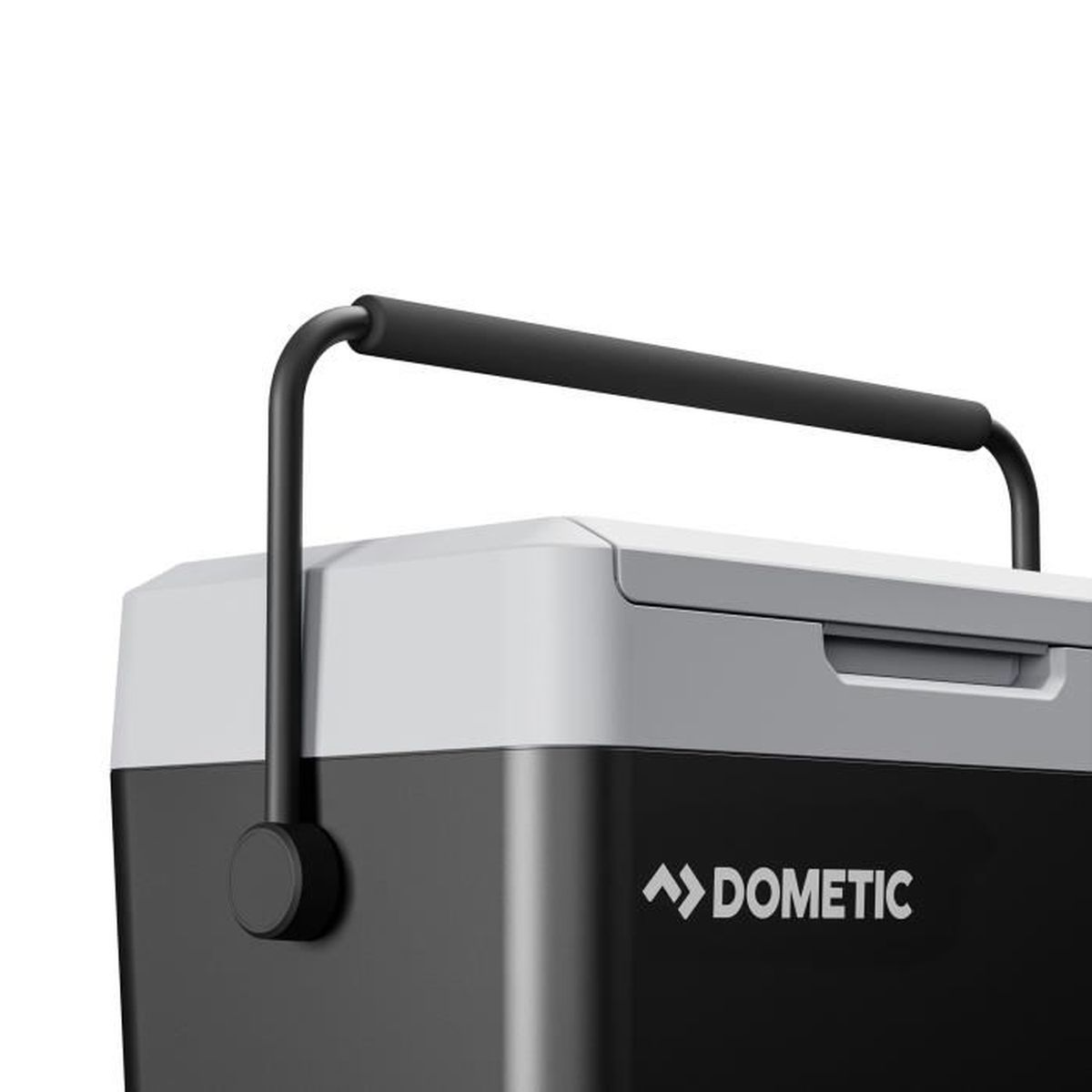Eine schwarz-weiße Dometic-Kühlbox mit einem stabilen schwarzen Tragegriff auf einem weißen Hintergrund.