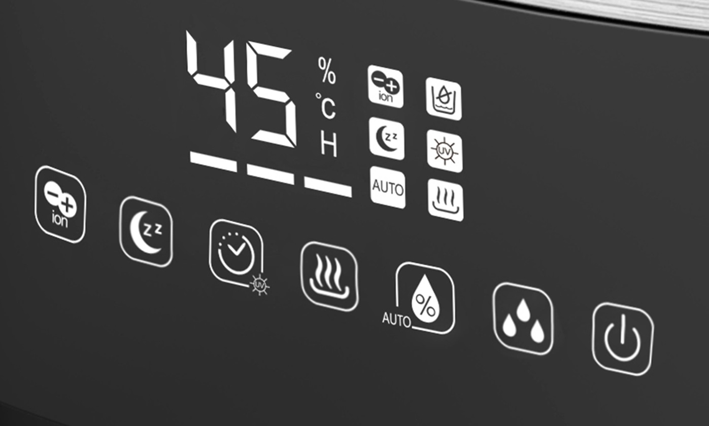 Pannello di controllo digitale con display LED che mostra 45 e varie icone touch su uno sfondo nero.