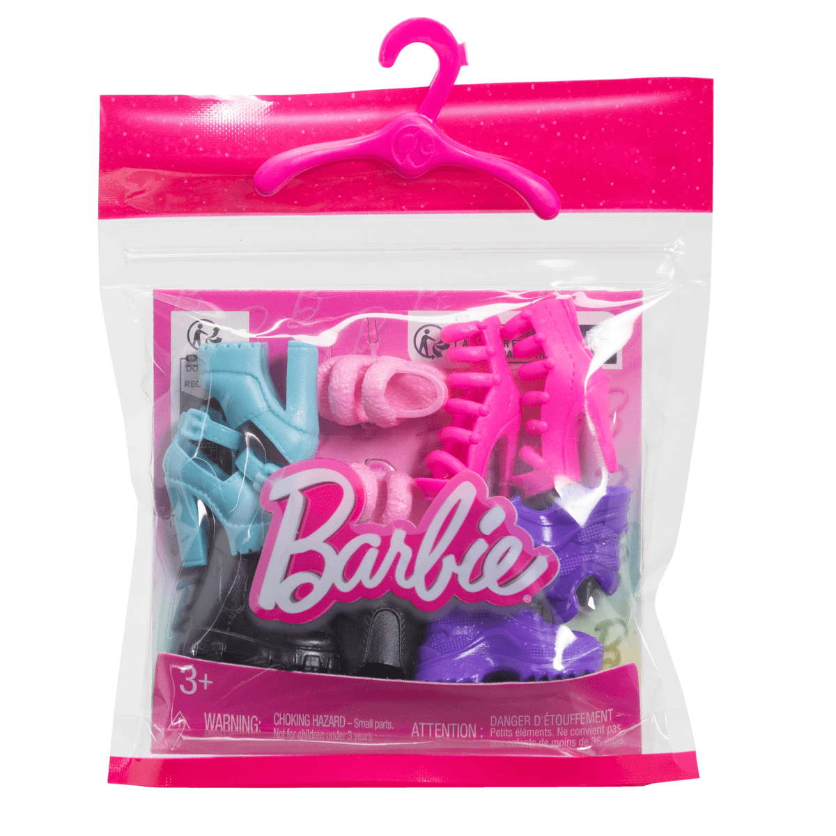 Una bolsa de accesorios de Barbie con gancho rosa contiene zapatos de muñeca de colores rosa, azul, negro y morado.