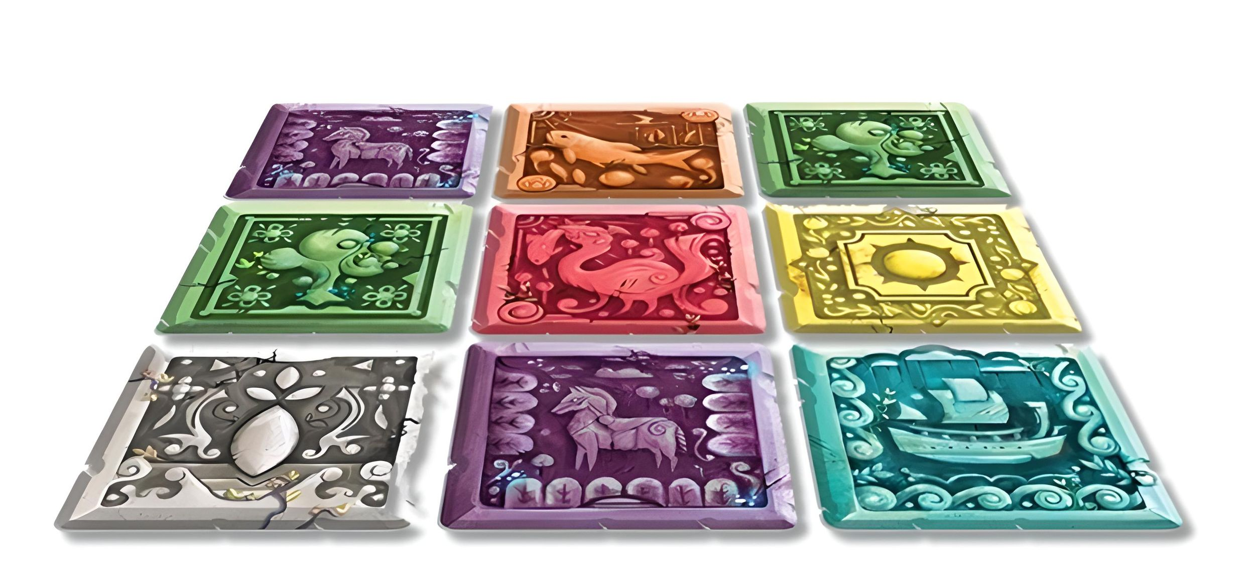 Une grille 3x3 de carreaux carrés colorés avec des motifs sculptés d'animaux, de plantes et de symboles.