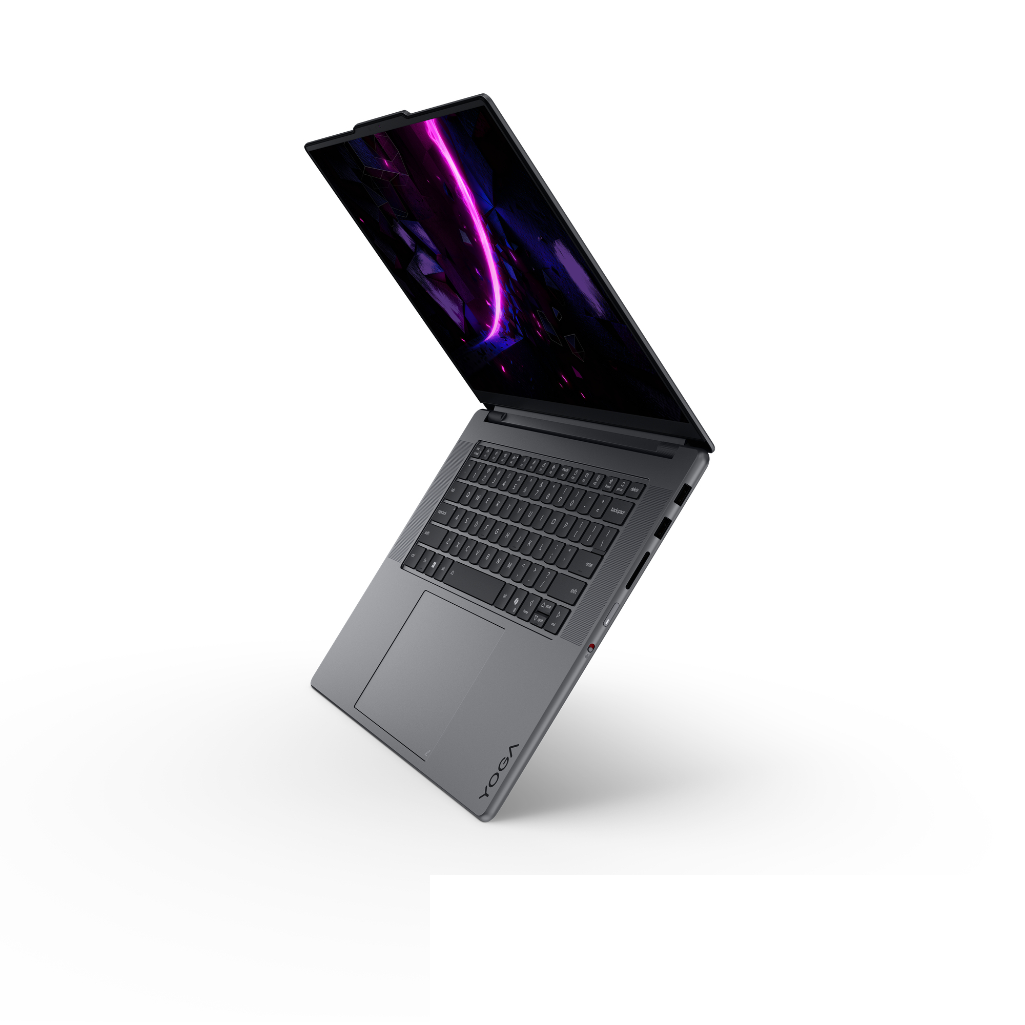 Ein grauer Laptop mit offenem Bildschirm und einer pinken Leuchtspur darauf steht schräg auf weißem Hintergrund.