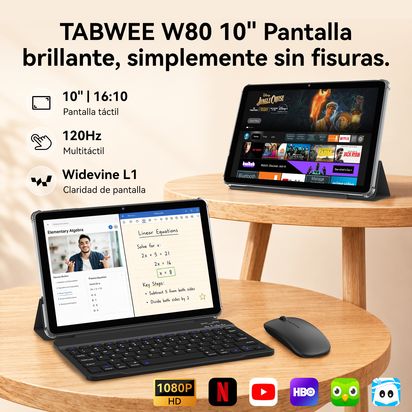 Tableta con teclado, ratón y pantalla de streaming en mesa de madera.