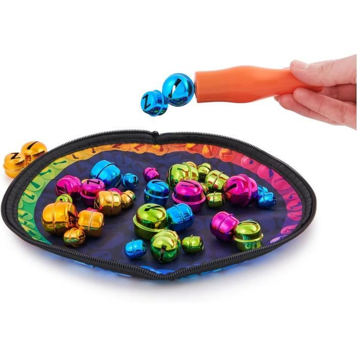 Bunte Glöckchen in einer runden Tasche, eine Hand hält ein magnetisches Stab darüber.
