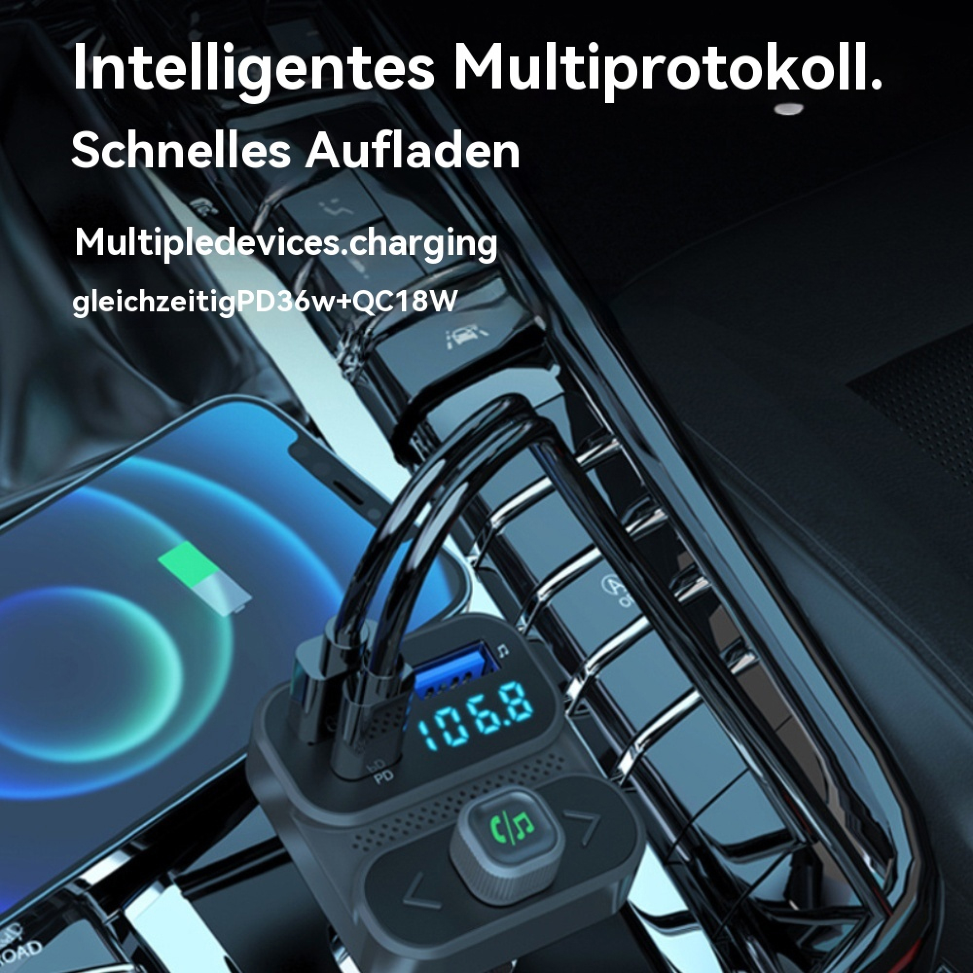 Ein Auto-Ladegerät mit Display und angeschlossenen Kabeln steckt in der Konsole neben einem Smartphone.