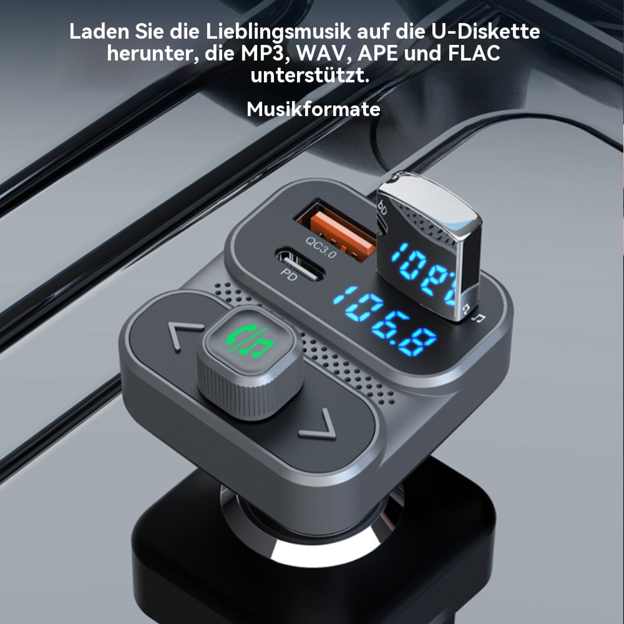 Ein grauer Auto-Bluetooth-FM-Transmitter mit USB-Anschlüssen, Display und Drehregler auf einer glänzenden Oberfläche.