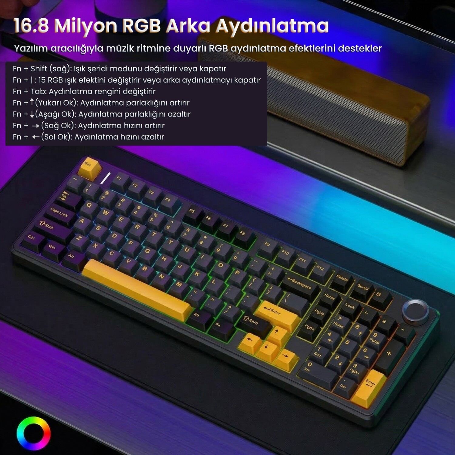 Koyu renkli bir masada RGB aydınlatmalı siyah ve sarı mekanik klavye.