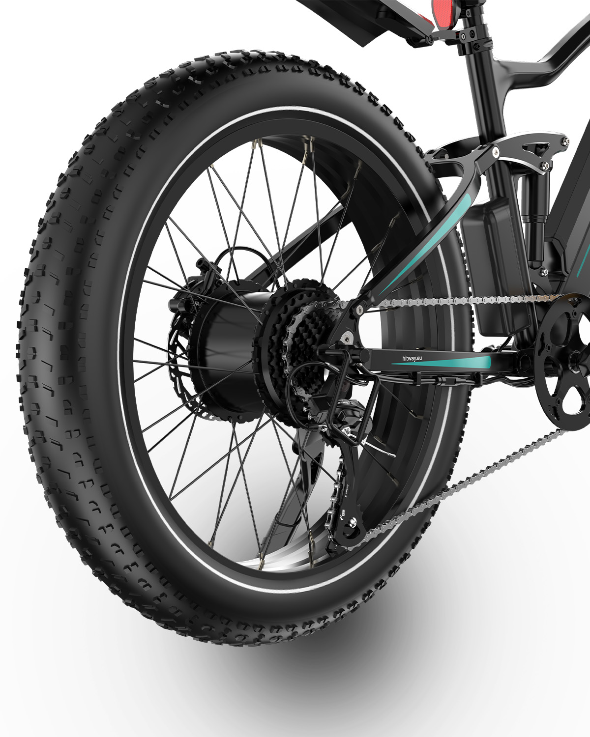 Nahaufnahme des Hinterrads, des Getriebes und des Rahmens eines schwarzen E-Bikes.