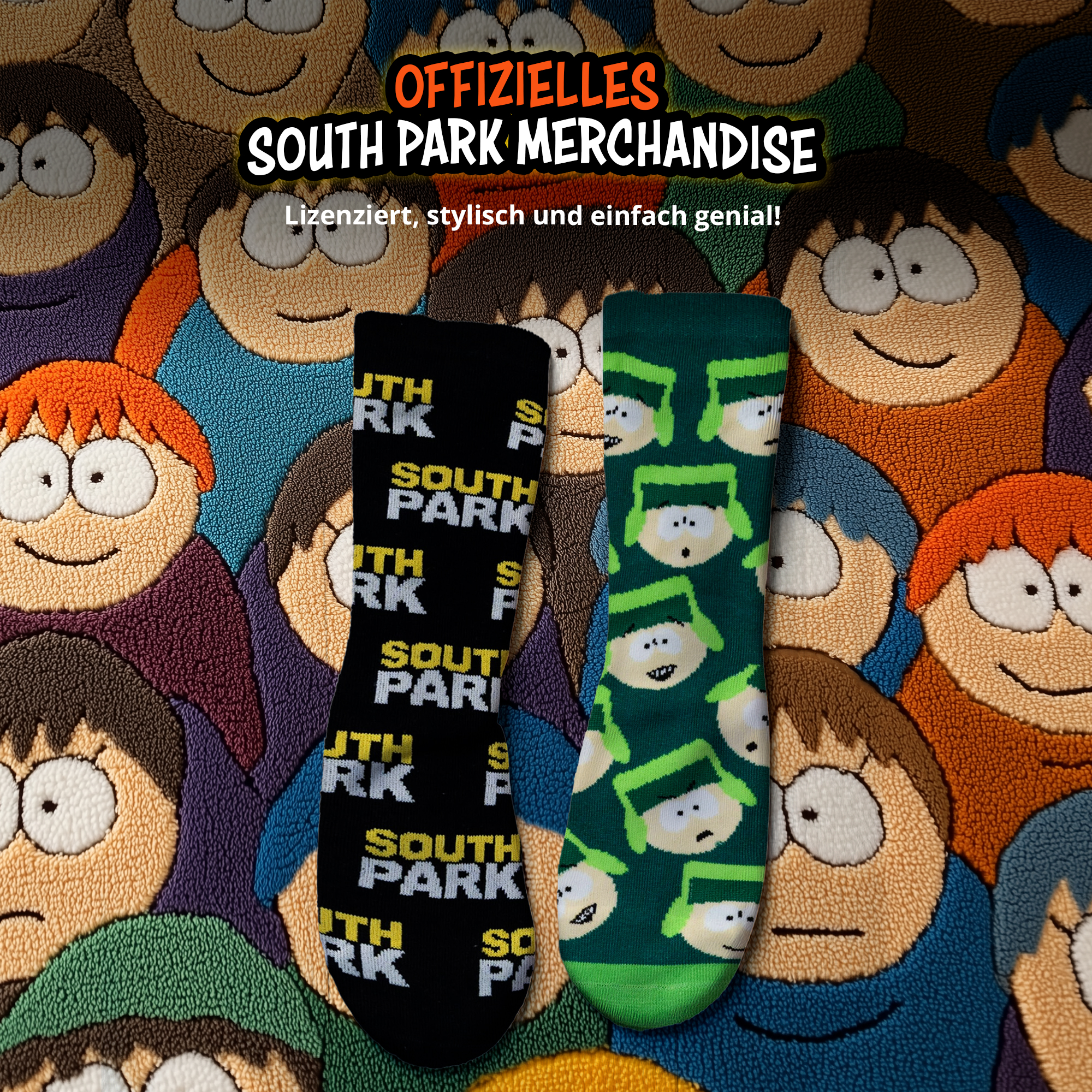 Zwei South Park Socken auf gemustertem Hintergrund mit Charaktergesichtern.