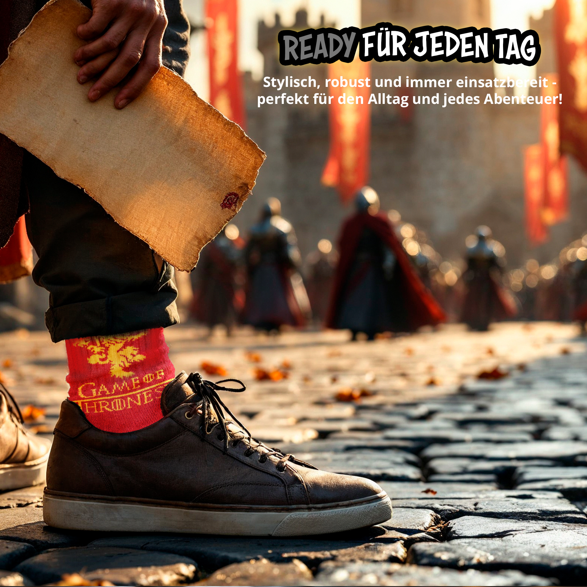 Eine Person trägt Game-of-Thrones-Socken, braune Sneaker, hält eine Schriftrolle; mittelalterliche Ritter im Hintergrund.