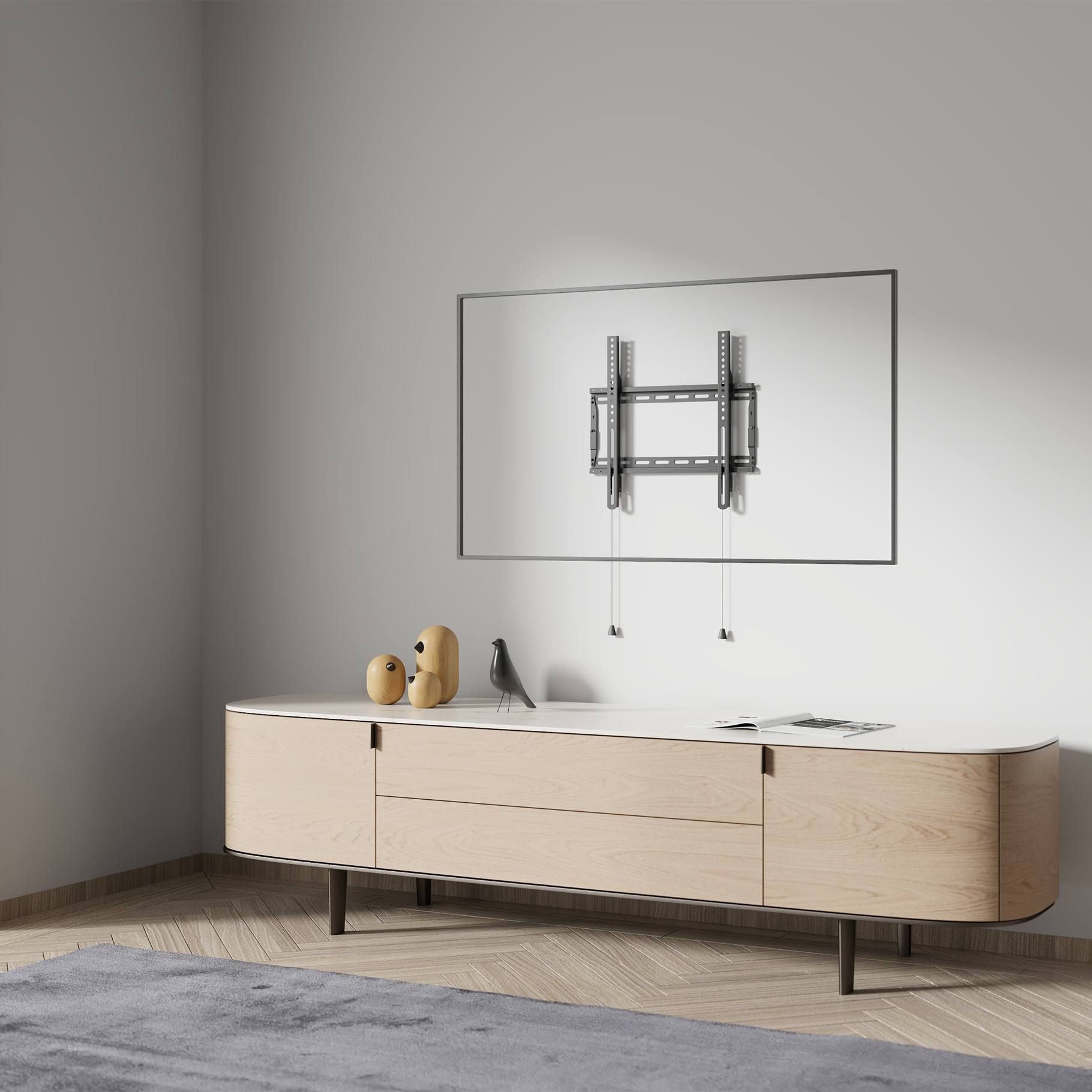 Un mueble de madera para TV con decoración se encuentra bajo un soporte.