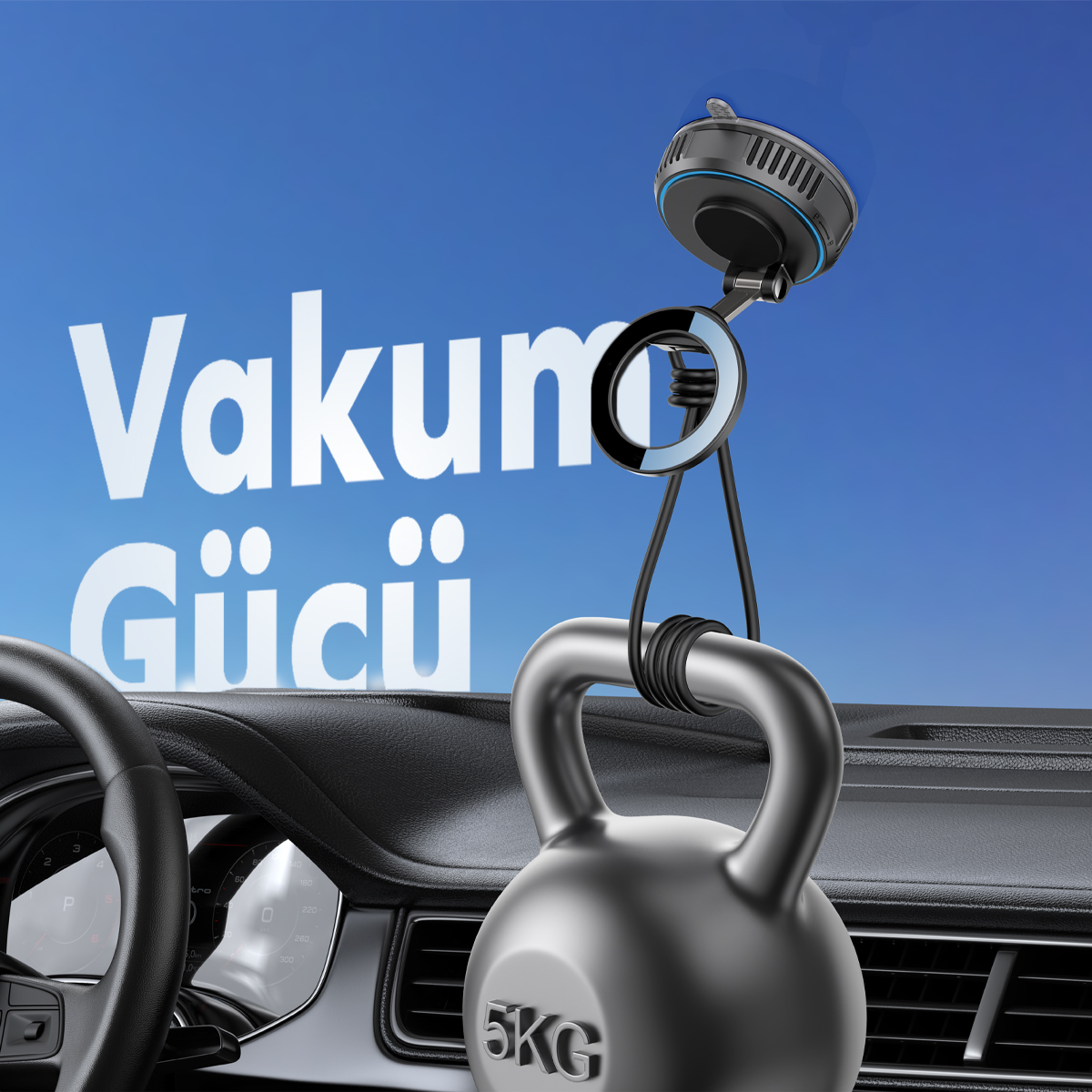 Araba torpidosundaki güçlü bir vantuz 5 kg'lık bir kettlebell tutuyor. Arkada mavi gökyüzü ve beyaz yazı.