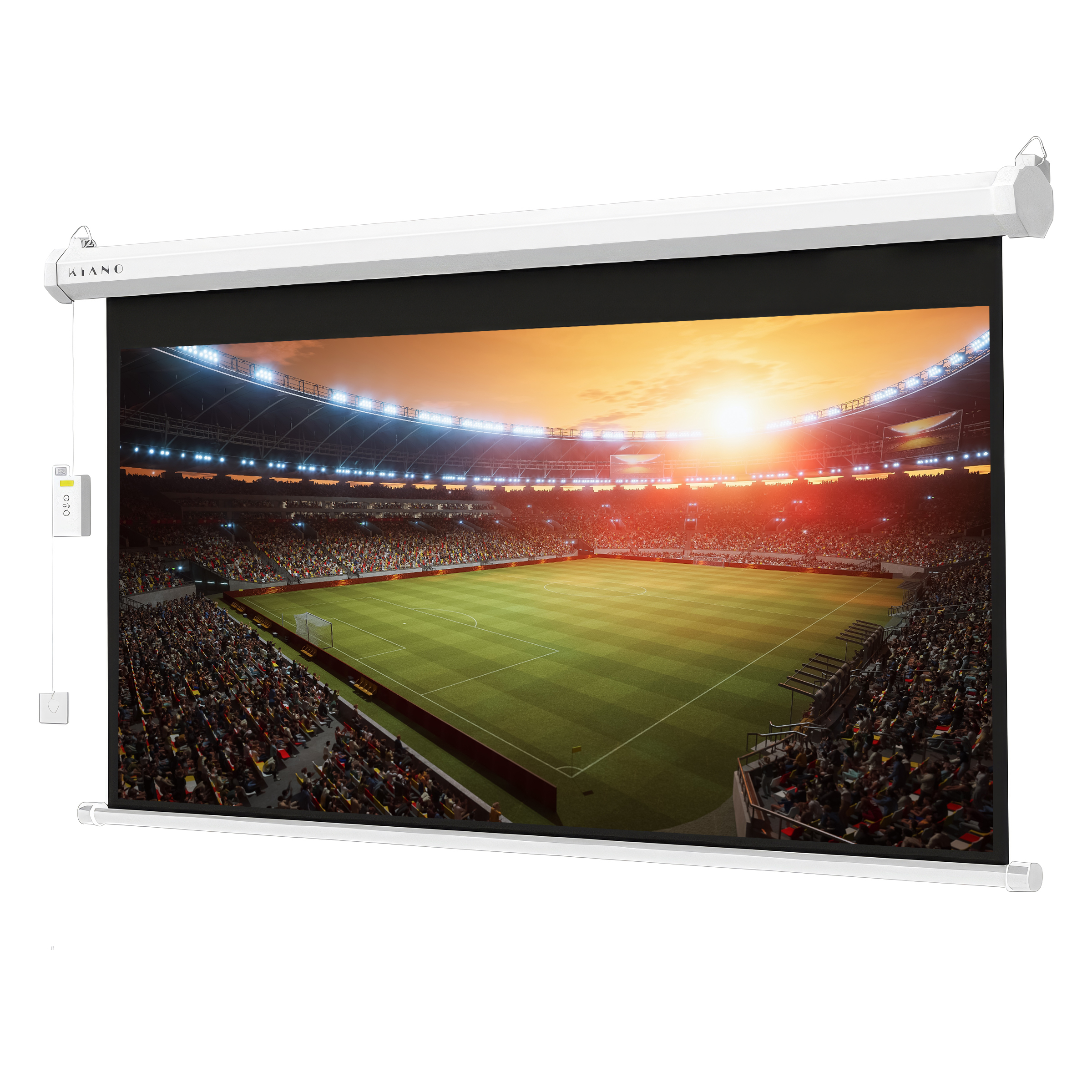 Eine weiße Projektionswand zeigt ein großes Fußballstadion mit Zuschauern und Abendsonne.