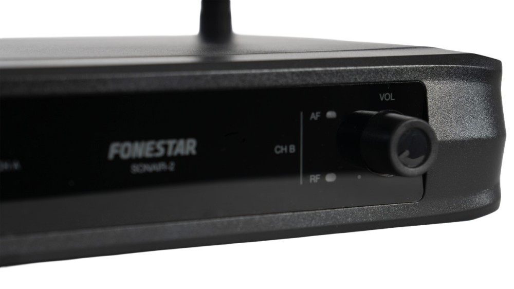 Zbliżenie czarnego urządzenia audio Fonestar Sonair-2 z pokrętłem głośności.