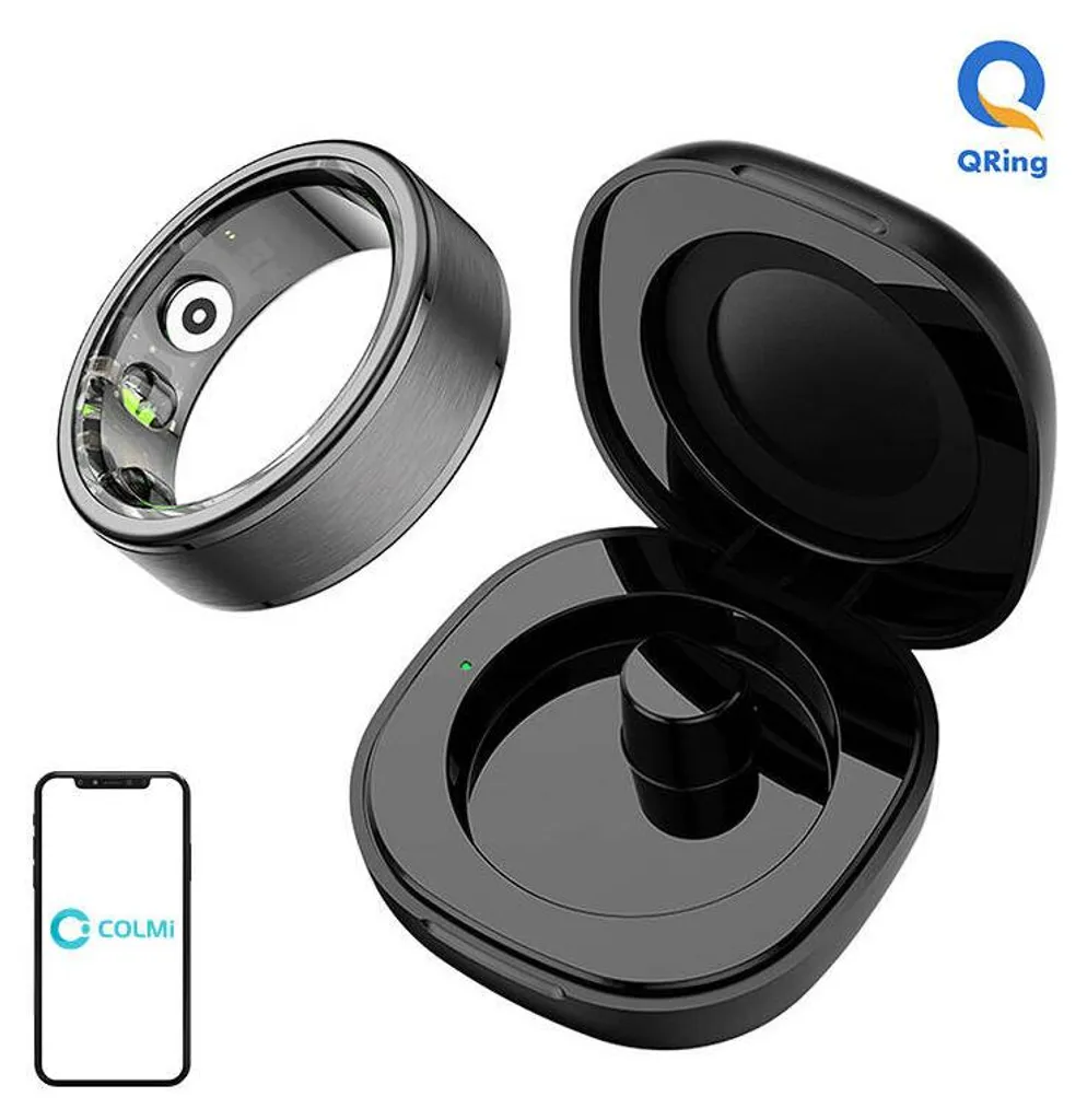 Ein schwarzer QRing Smart Ring mit Ladeetui und Smartphone.