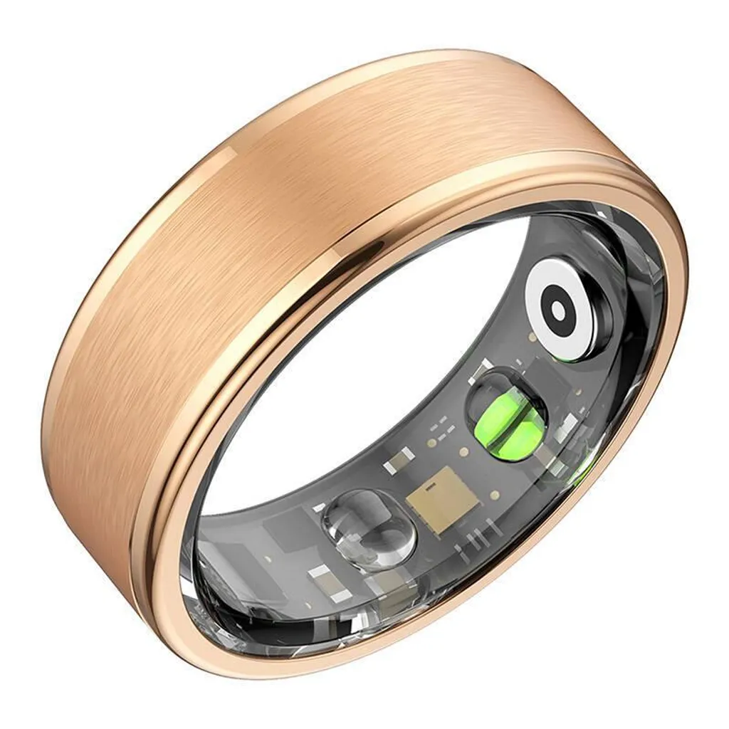 Ein roségoldener Smartring mit sichtbaren elektronischen Sensoren auf der glänzenden Innenseite gegen einen weißen Hintergrund.