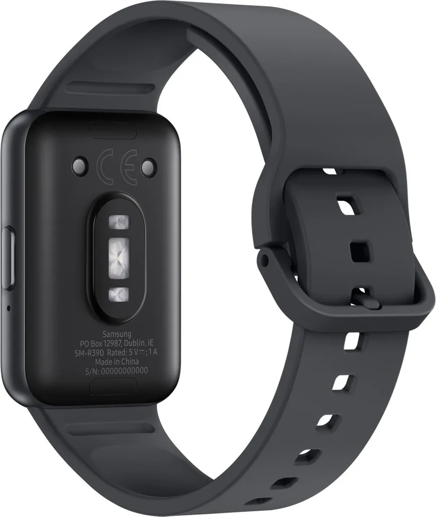 Rückseite einer schwarzen Smartwatch mit Sensor und Kautschukarmband auf weißem Hintergrund.
