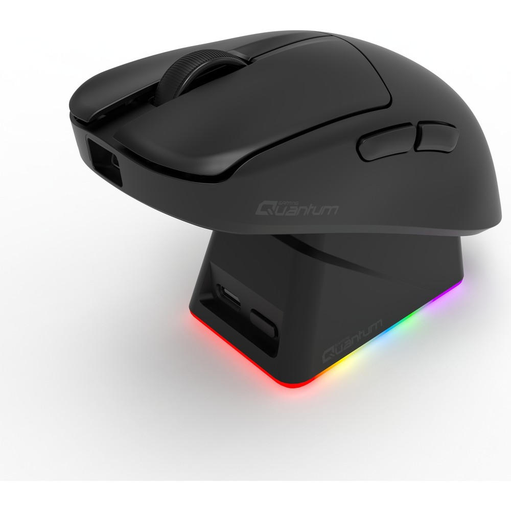 RGB aydınlatmalı şarj standında siyah kablosuz oyuncu mouse'u.