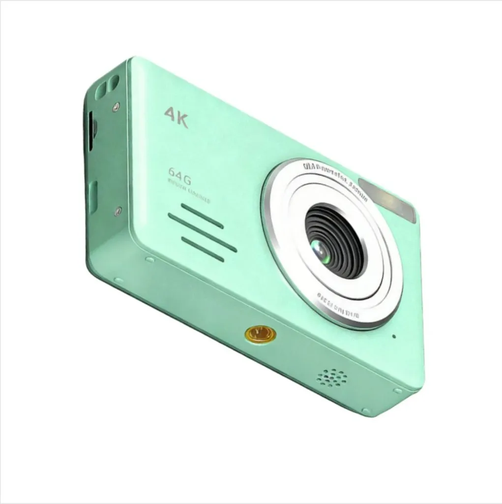 Eine pastellgrüne 4K-Digitalkamera mit 64G und weißem Objektivring vor weißem Hintergrund.