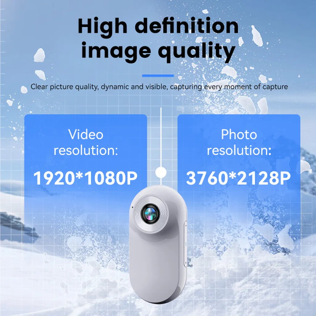 Eine weiße Action-Kamera wirbt mit HD-Bildqualität, Video- und Fotoauflösungen vor verschneitem Hintergrund.