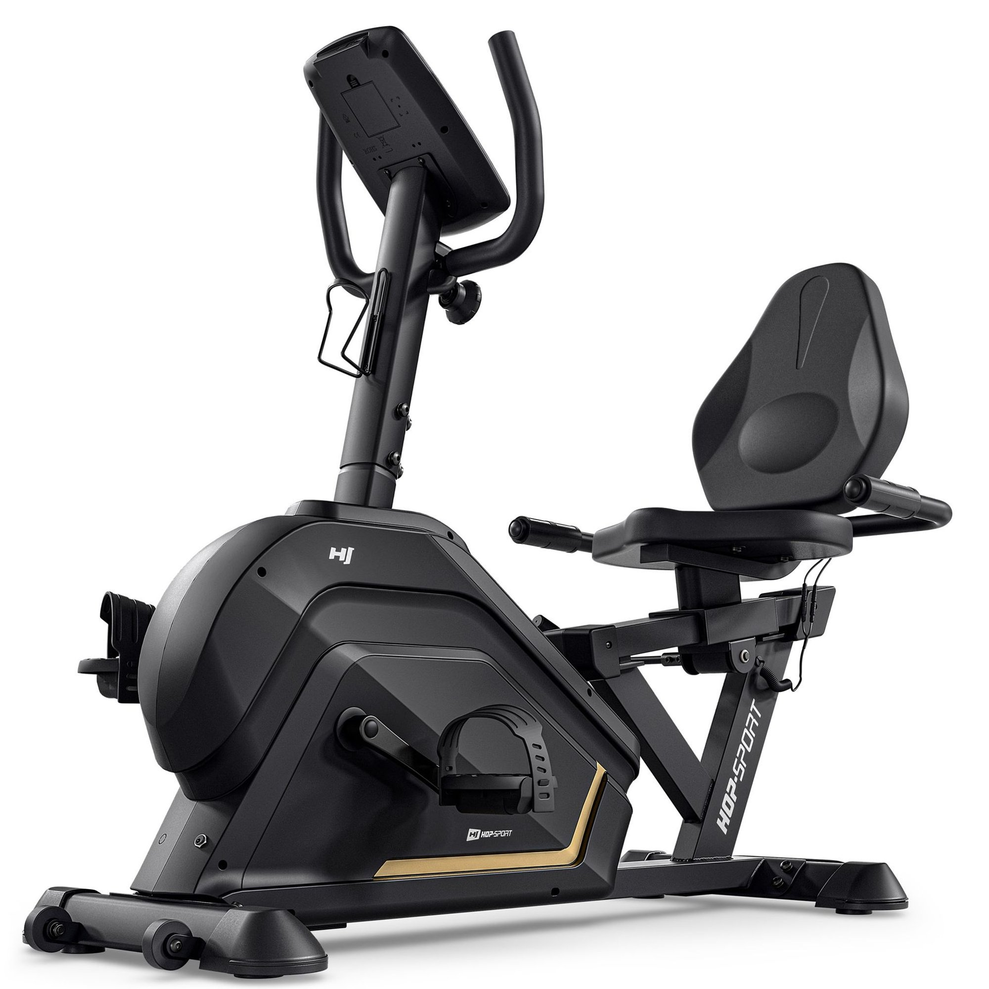 Ein schwarzer Liegeheimtrainer mit digitaler Konsole, bequemem Sitz und Pedalen vor weißem Hintergrund.