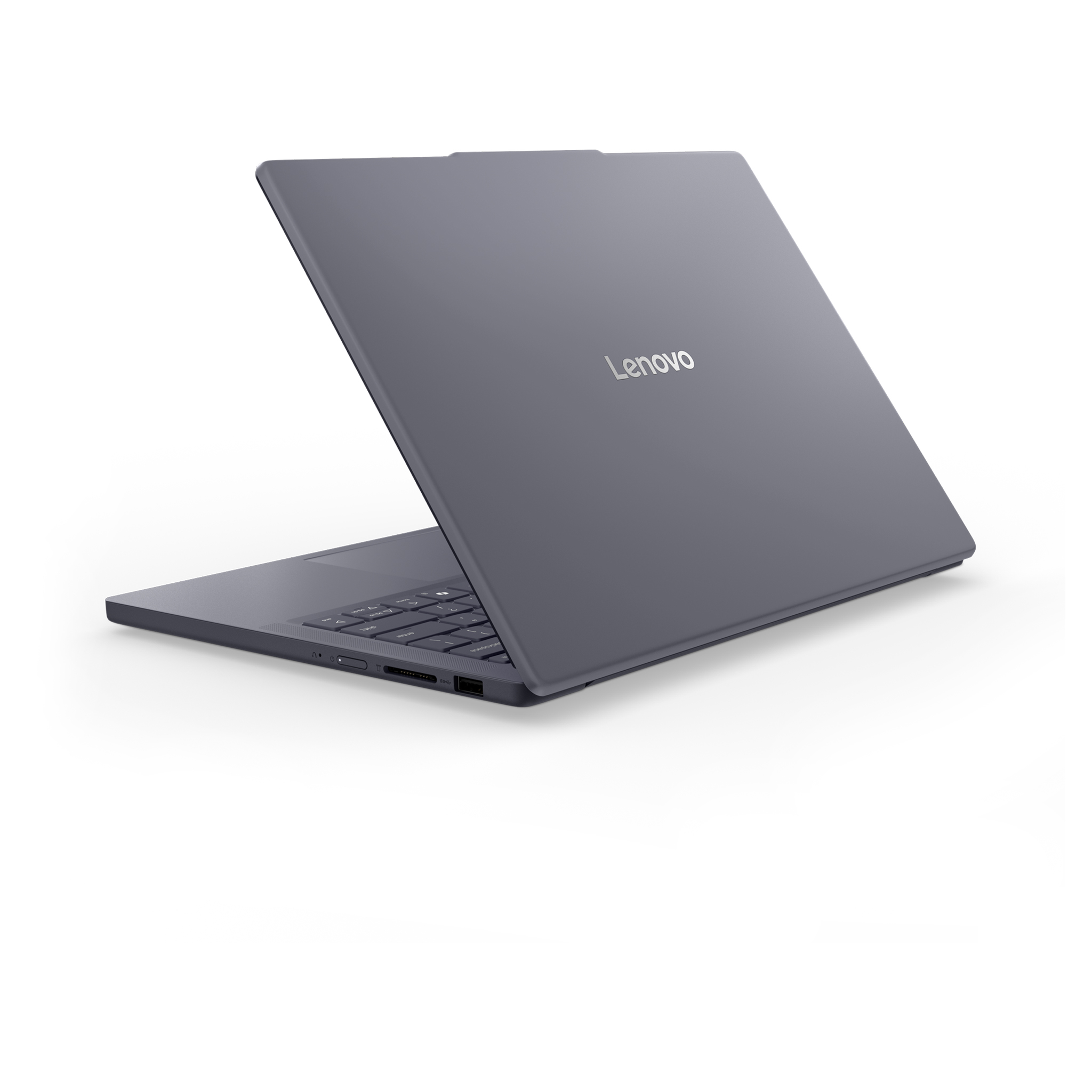 Beyaz arka planda görünen logolu kapalı gri bir Lenovo dizüstü bilgisayar.