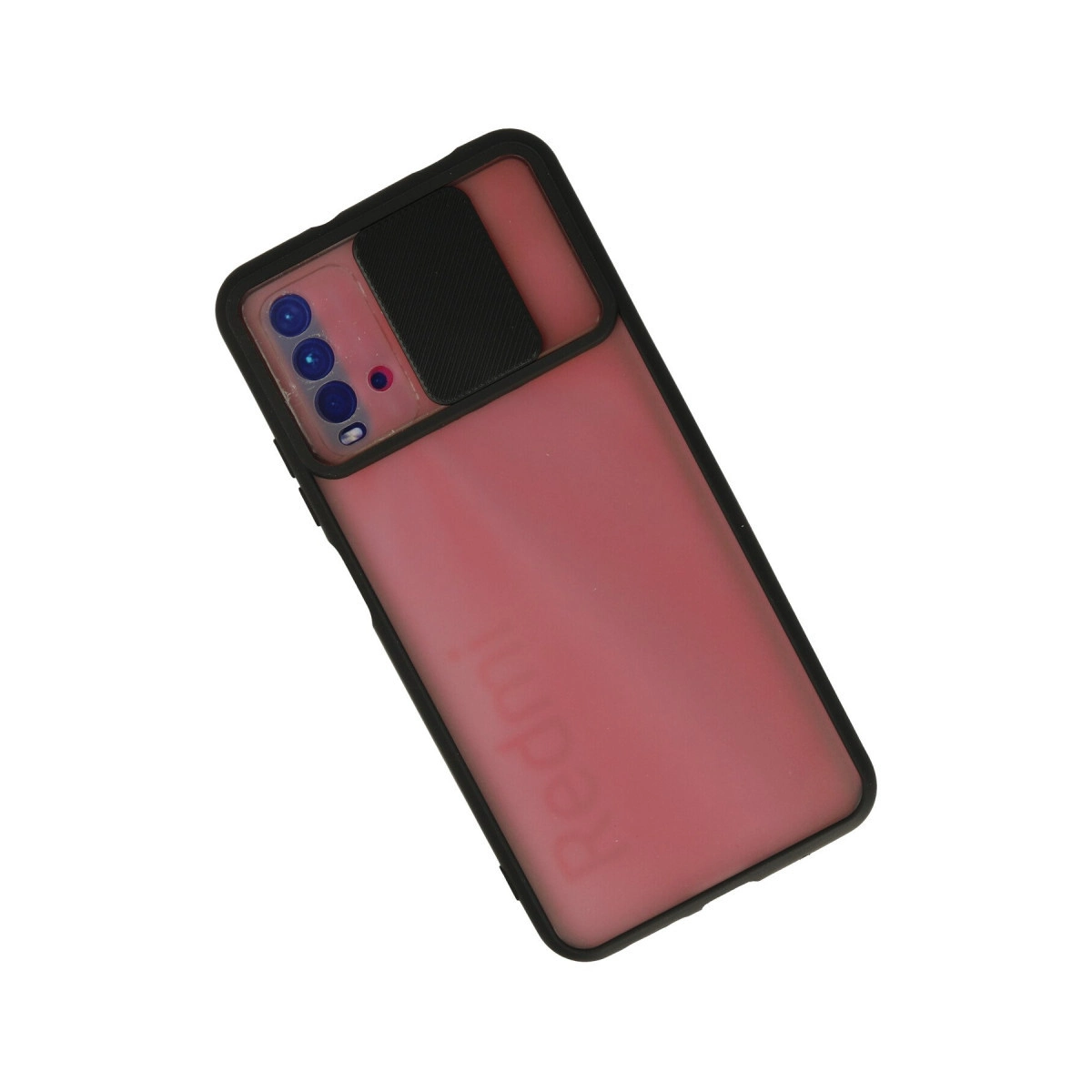 Beyaz arka planda siyah koruyucu kılıf ve kamera kapağı olan kırmızı bir Redmi akıllı telefon.