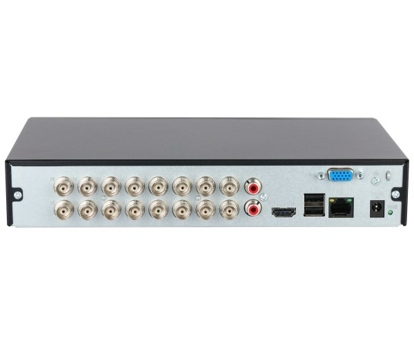 On altı BNC konnektörü, ses, HDMI, USB, VGA, LAN ve güç bağlantı noktalarına sahip siyah bir DVR cihazının arka paneli.