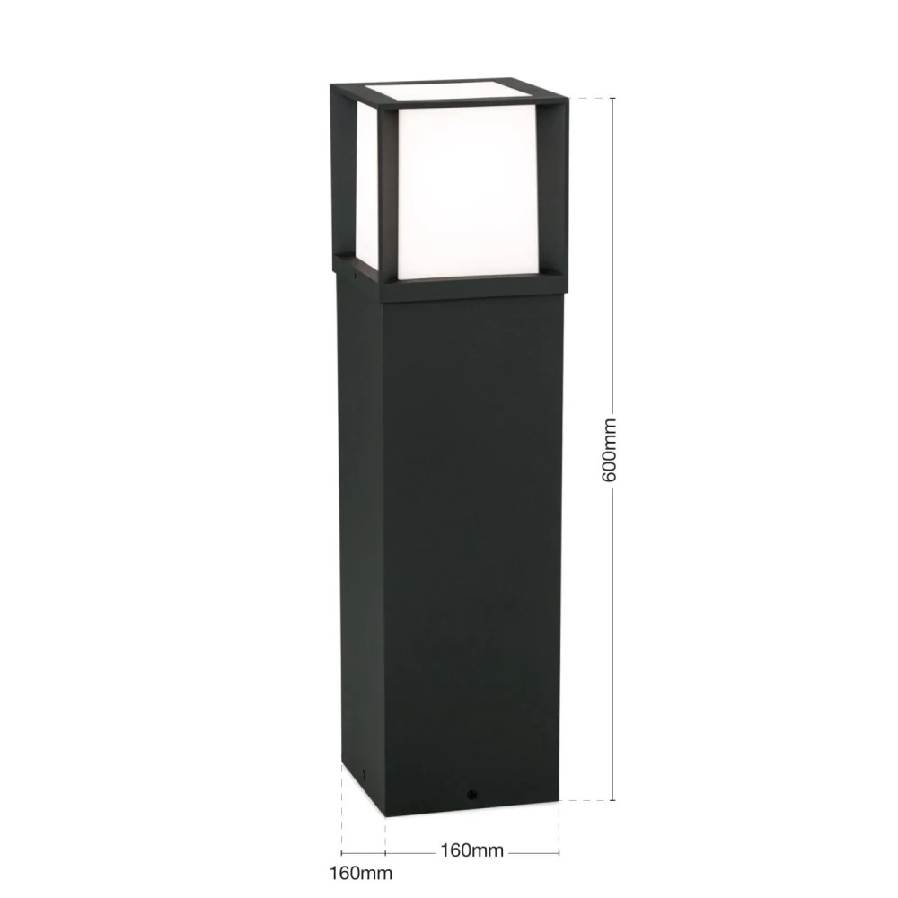 Schwarze Wegeleuchte, 600mm hoch und 160mm breit, mit weißem Leuchtkopf.