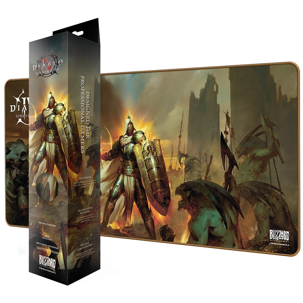 Diablo IV Gaming-Mauspad und Verpackung mit einem Ritter, der gegen Monster kämpft.