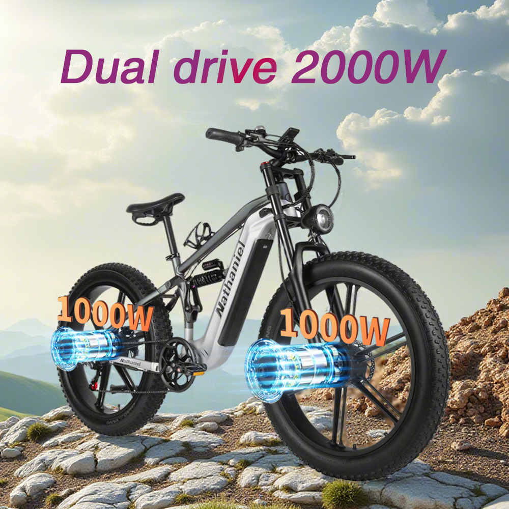 Una e-bike a doppia trazione bianca e nera si trova su una montagna rocciosa.