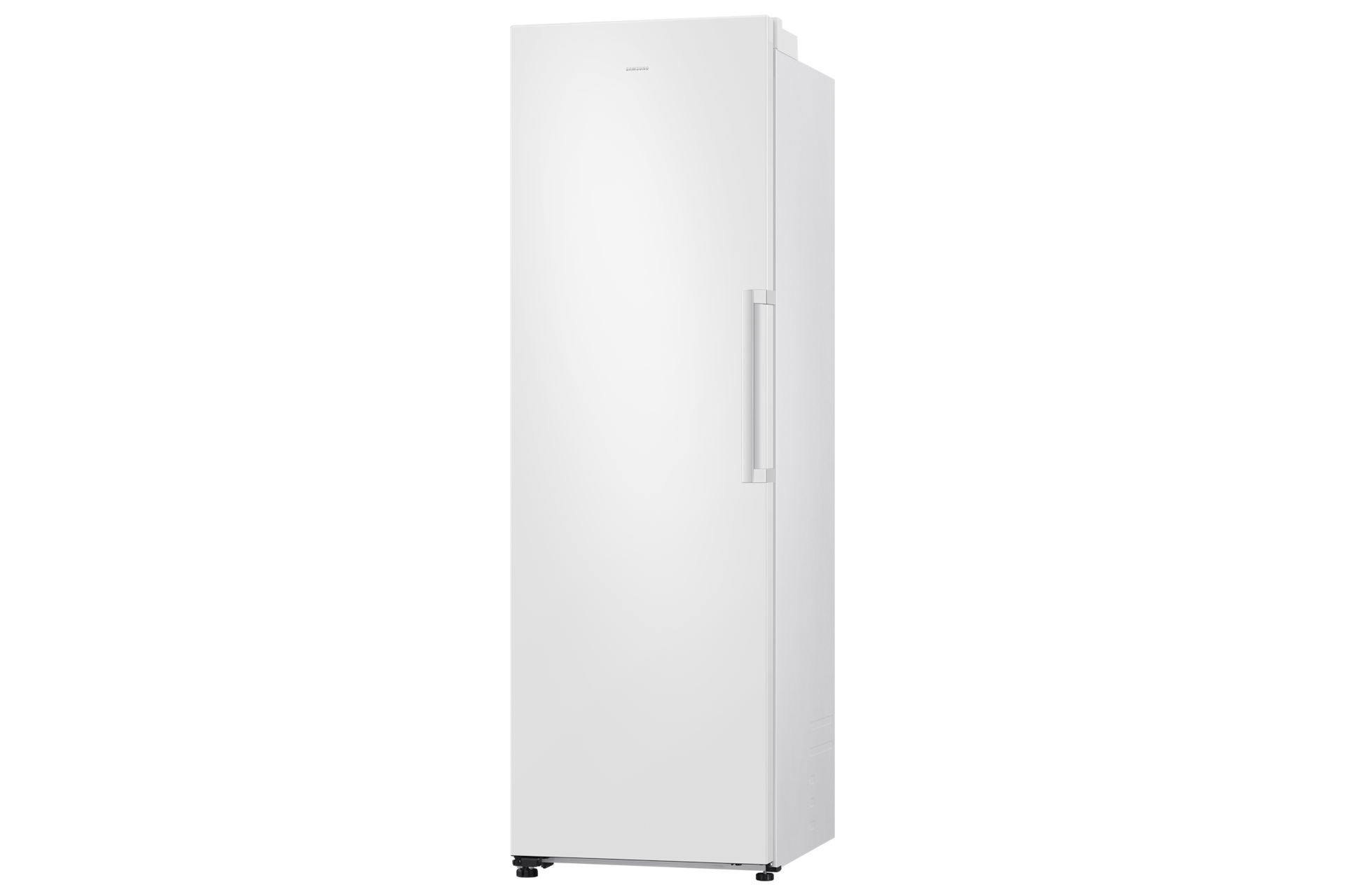 Ein weißer Samsung-Kühlschrank mit vertikalem Griff auf schwarzem Hintergrund.
