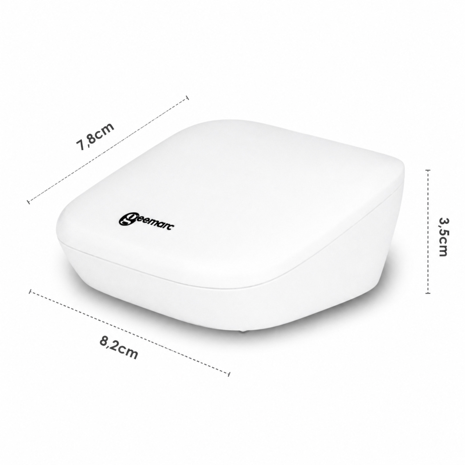 Weißes Geemarc-Ger ät mit Abmessungen von 7,8cm, 8,2cm und 3,5cm auf weißem Hintergrund.