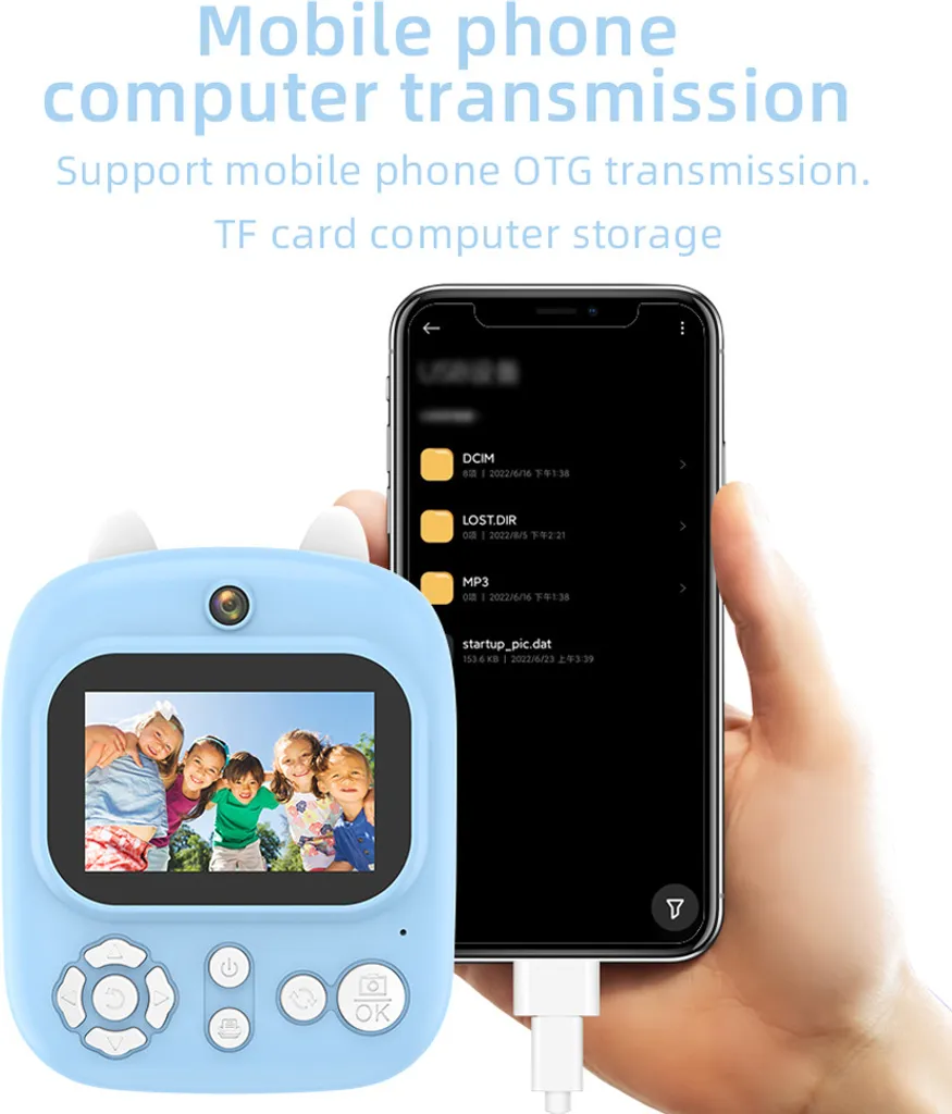 Blaue Kinderkamera mit Bildschirm und Tasten, verbunden mit einem Smartphone, das Dateiordner anzeigt.