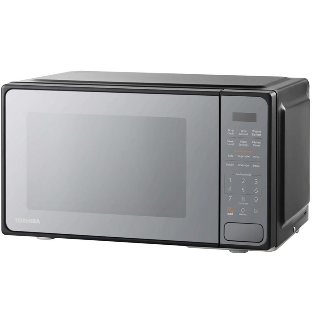 Dijital kontrol panelli ve gümüş ön kapaklı siyah Toshiba mikrodalga.