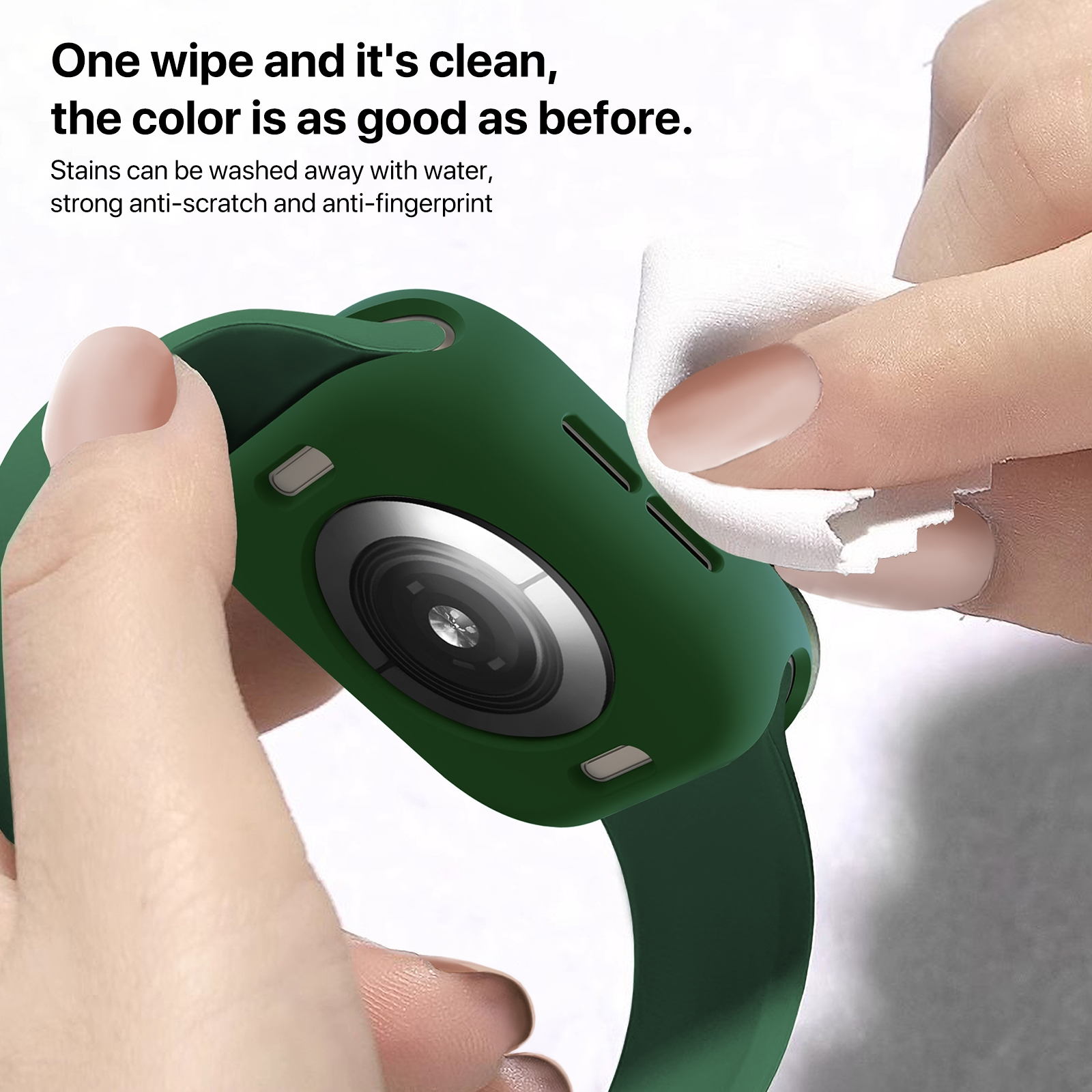 Qualcuno pulisce una custodia verde per smartwatch con un panno bianco.