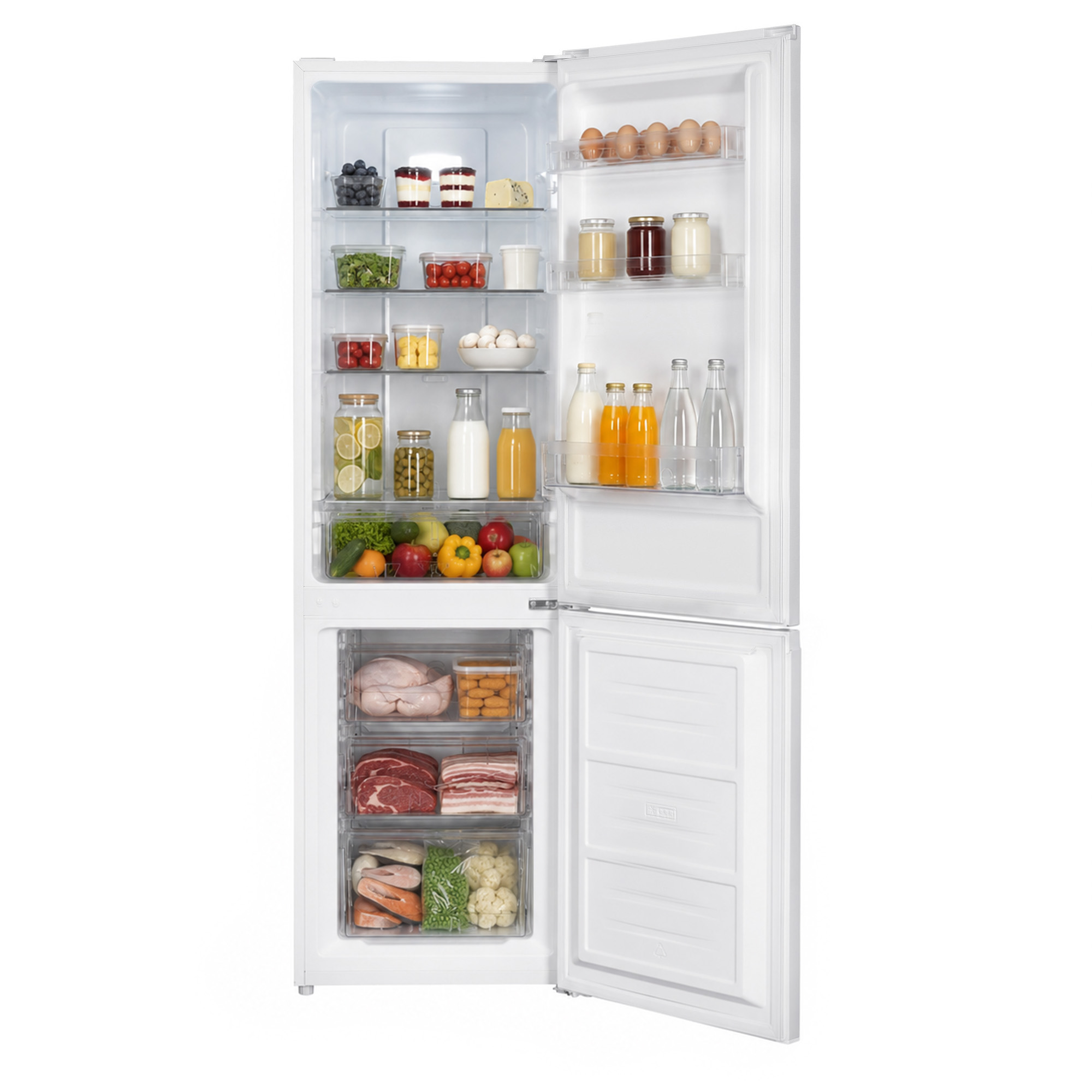 Un réfrigérateur blanc ouvert rempli de légumes frais, de fruits, de boissons, de viande et d'œufs.