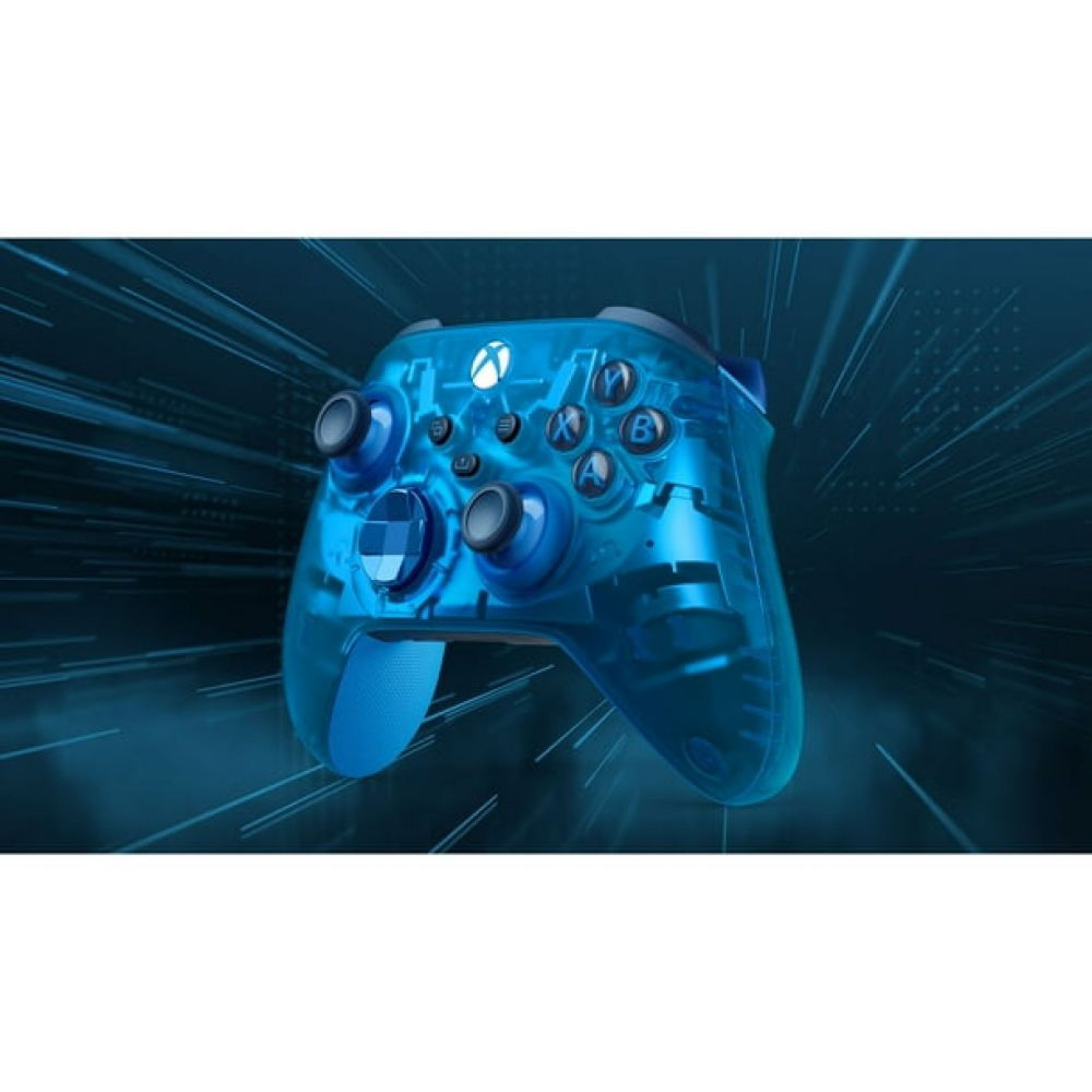 Ein blauer, transparent gestalteter Xbox-Controller vor einem dunklen, dynamischen Hintergrund mit Lichtstreifen.