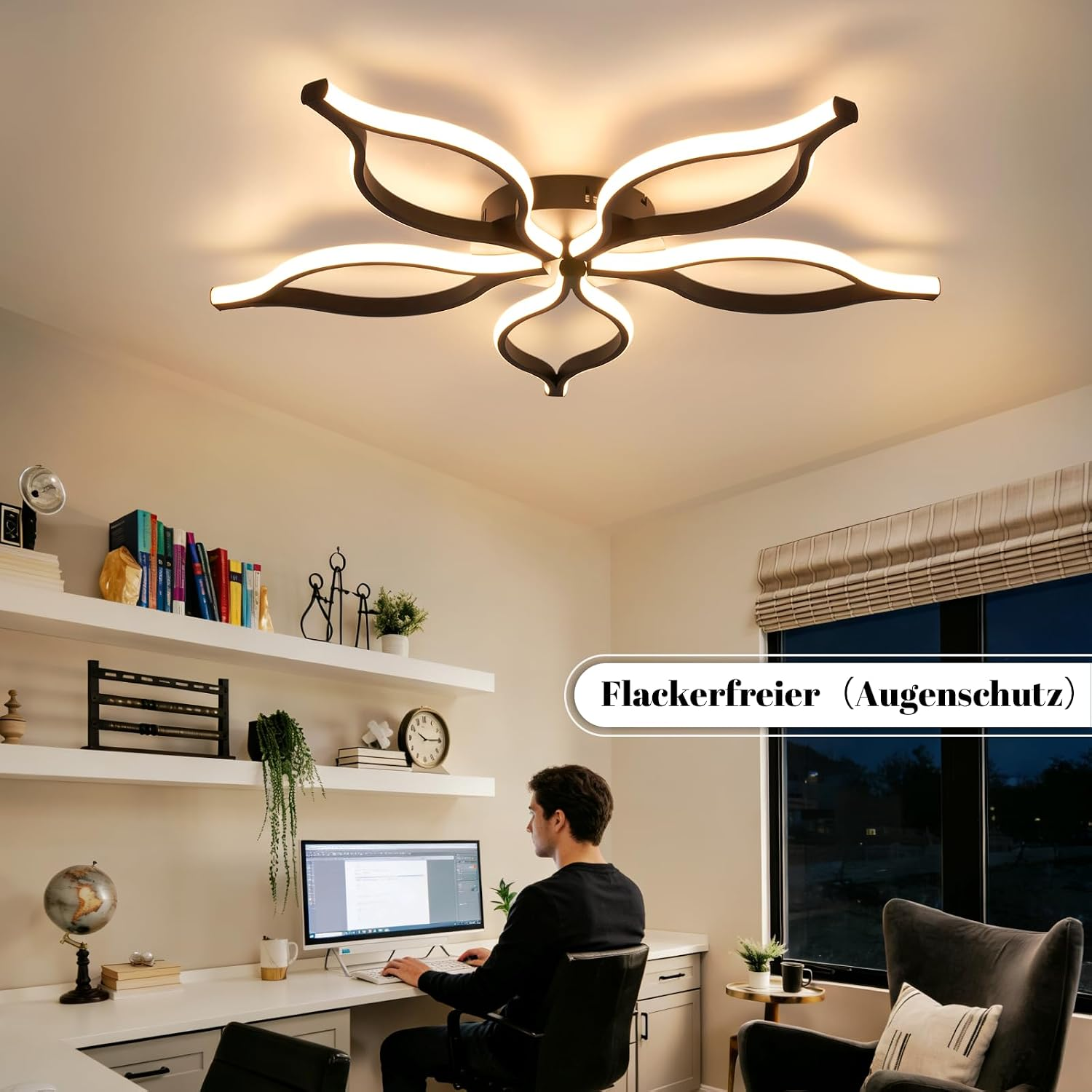 Moderne Deckenleuchte in Blumenform erhellt ein stilvolles Homeoffice mit Regalen und Schreibtisch.