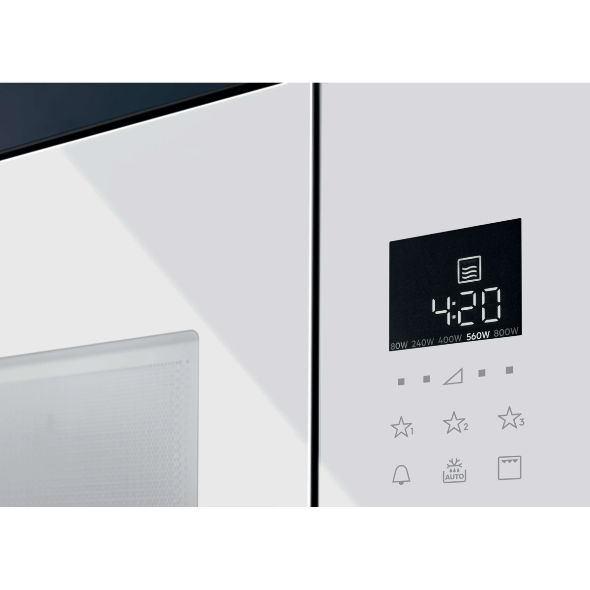 Panel de control de microondas blanco con pantalla digital que muestra 4:20 e iconos táctiles.