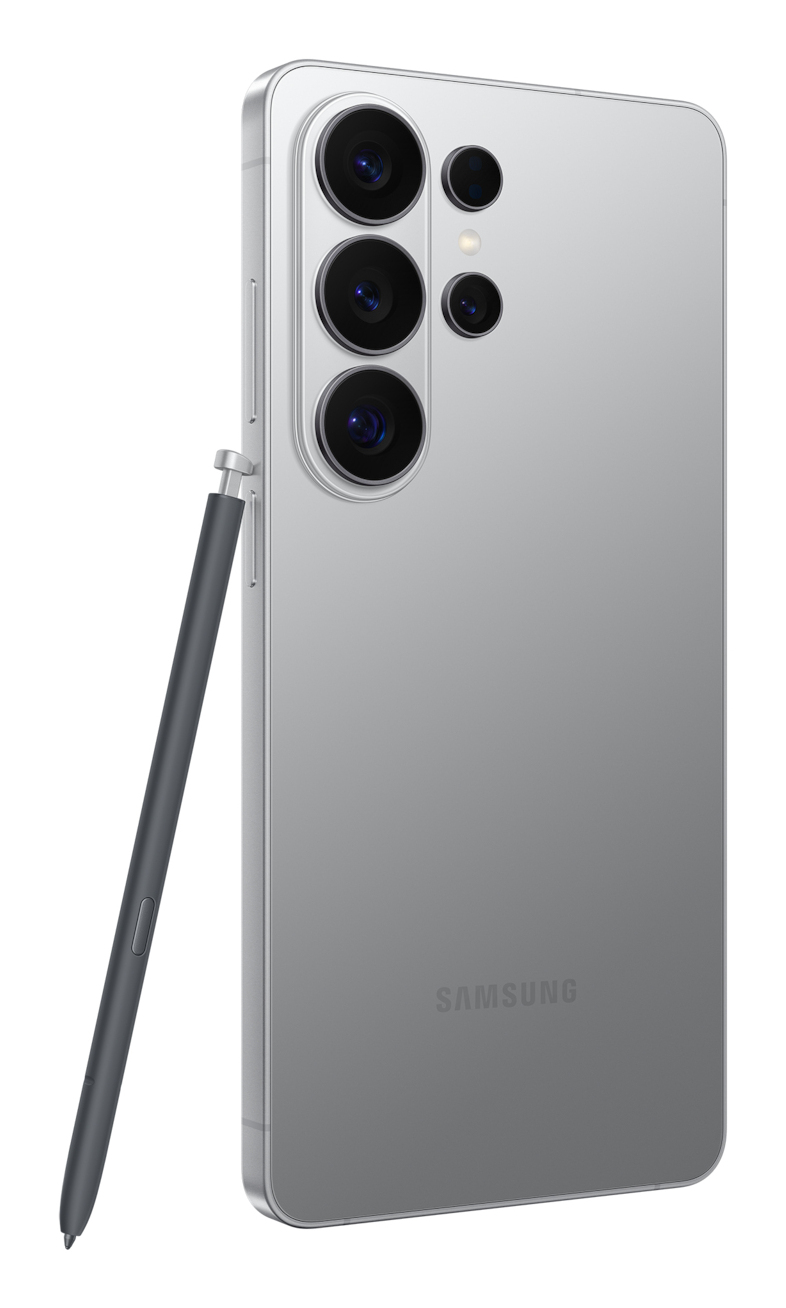 Un teléfono inteligente Samsung plateado con un lápiz óptico al lado sobre fondo blanco.