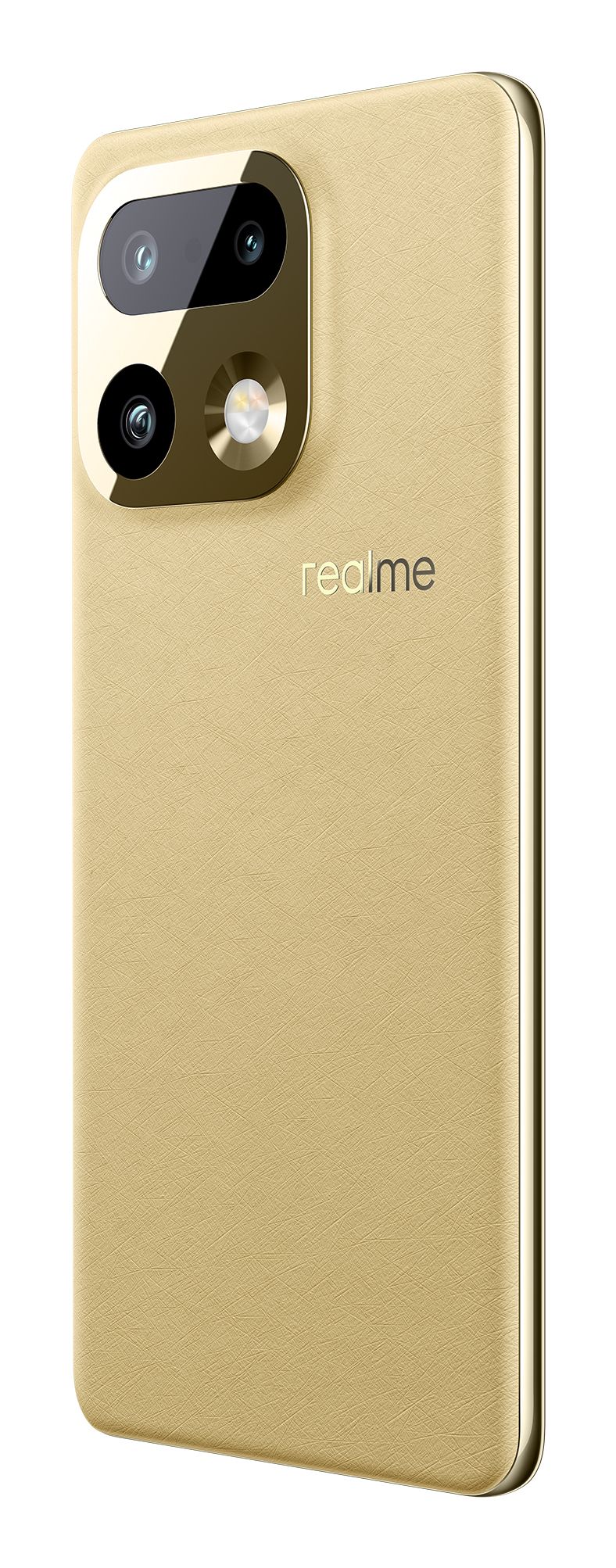 Un teléfono Realme texturizado en oro con módulo de triple cámara.