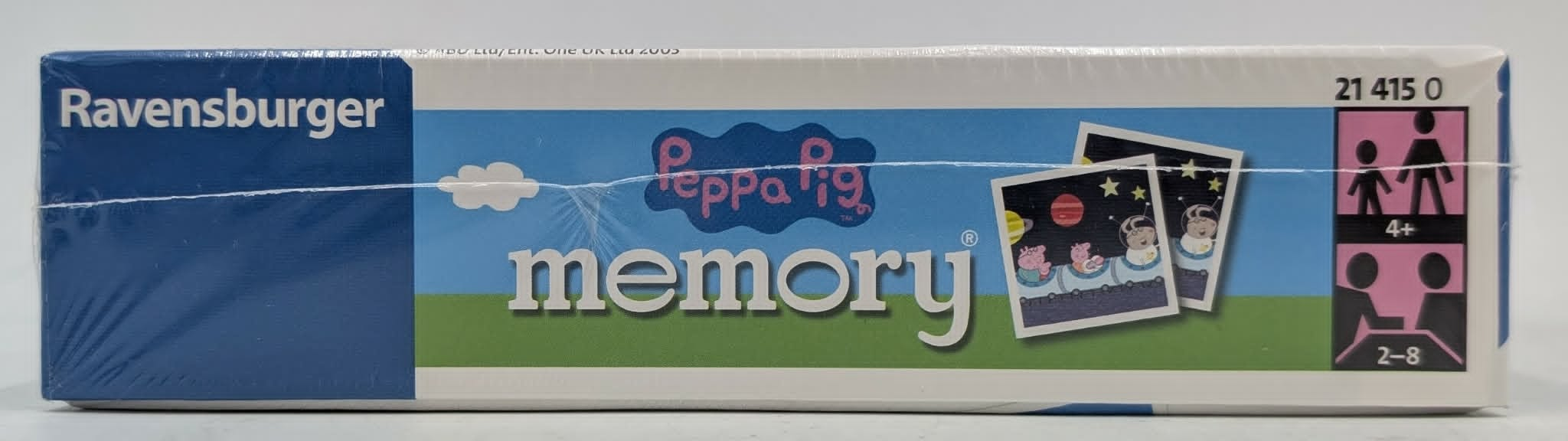 Seitenansicht der Peppa Pig Memory Spielebox von Ravensburger mit blauen und grünen Akzenten.