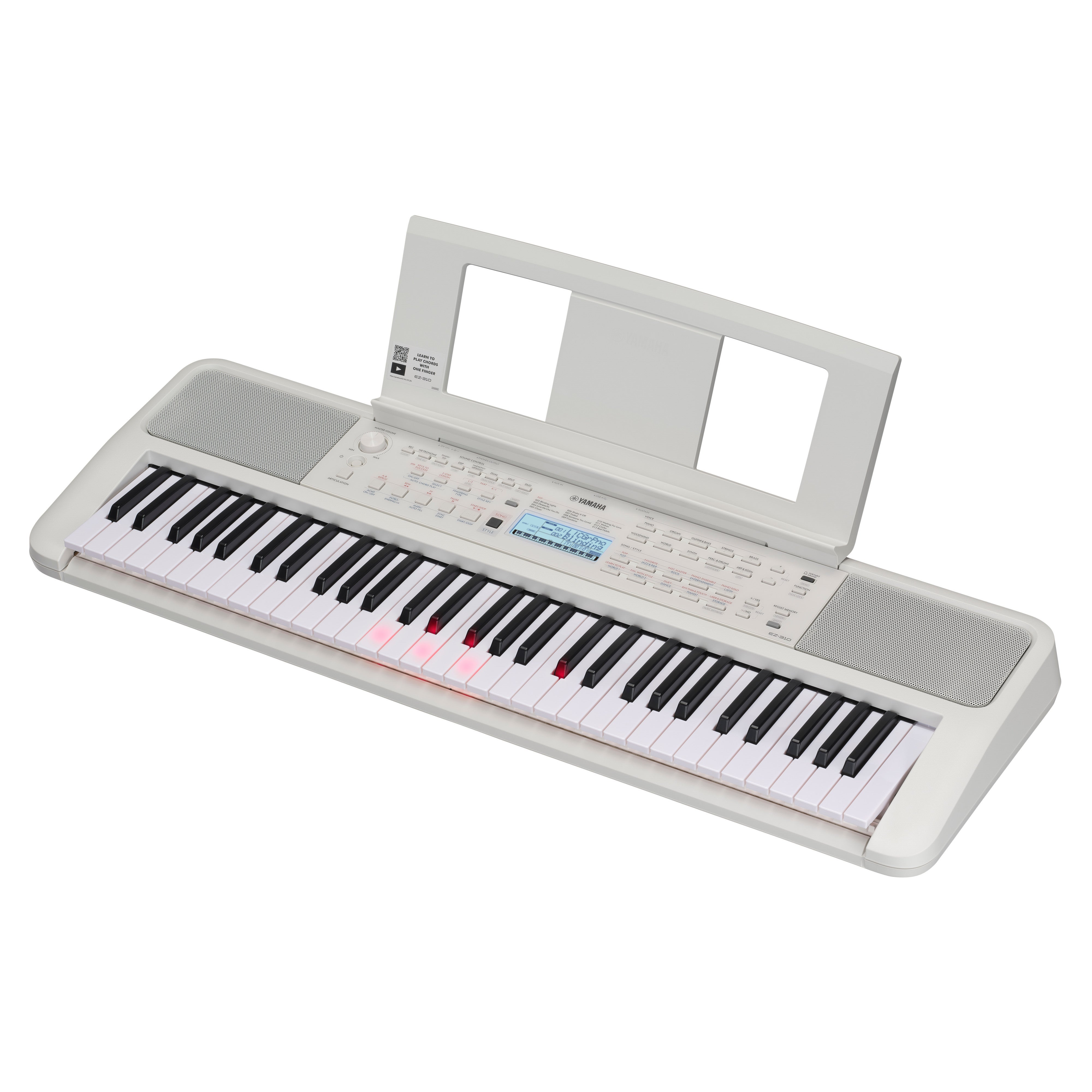 Biały elektroniczny keyboard Yamaha z podświetlanymi klawiszami, głośnikami i stojakiem na nuty na białym tle.