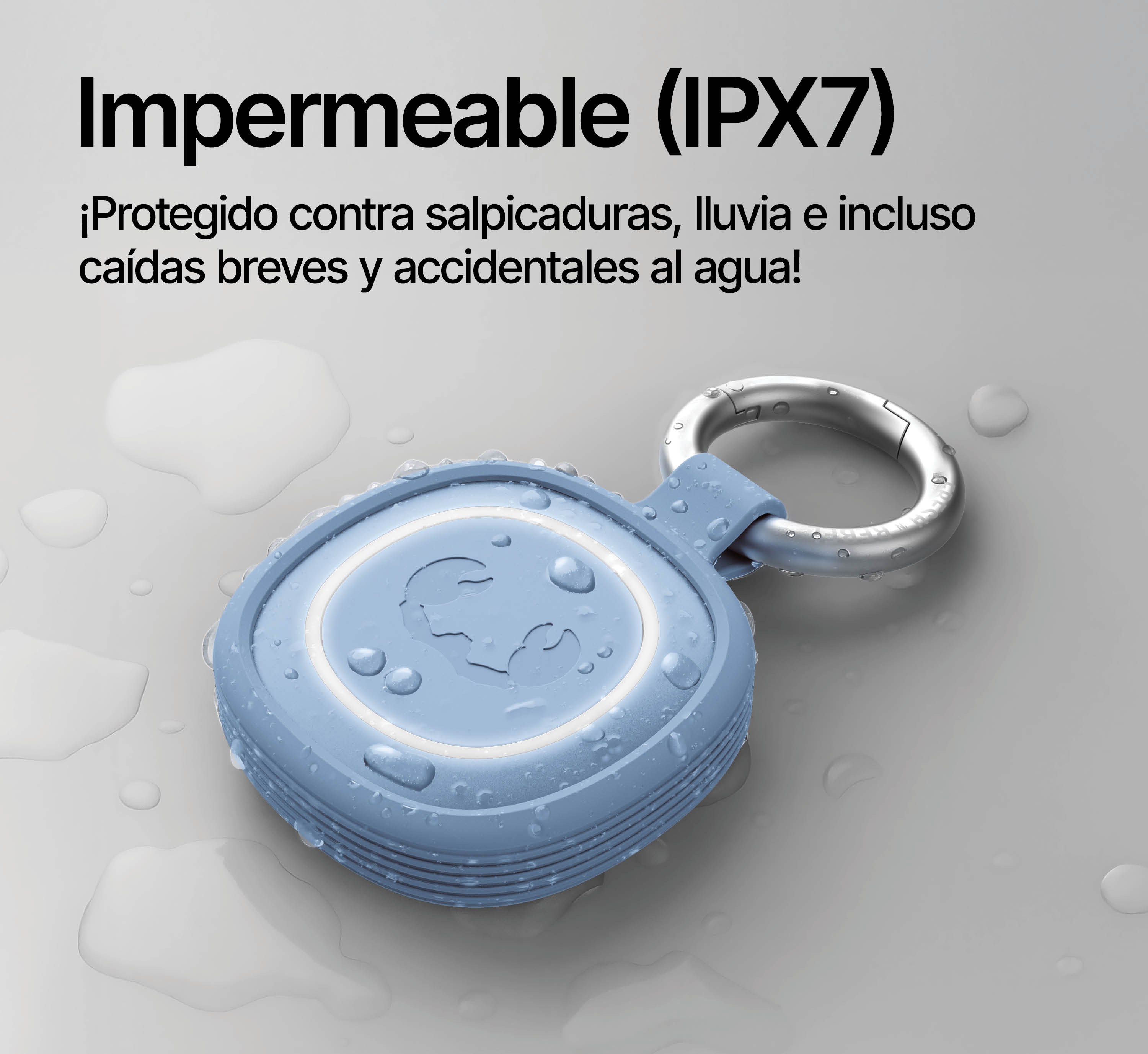 Tracker blu impermeabile con anello metallico e gocce d'acqua su sfondo grigio.