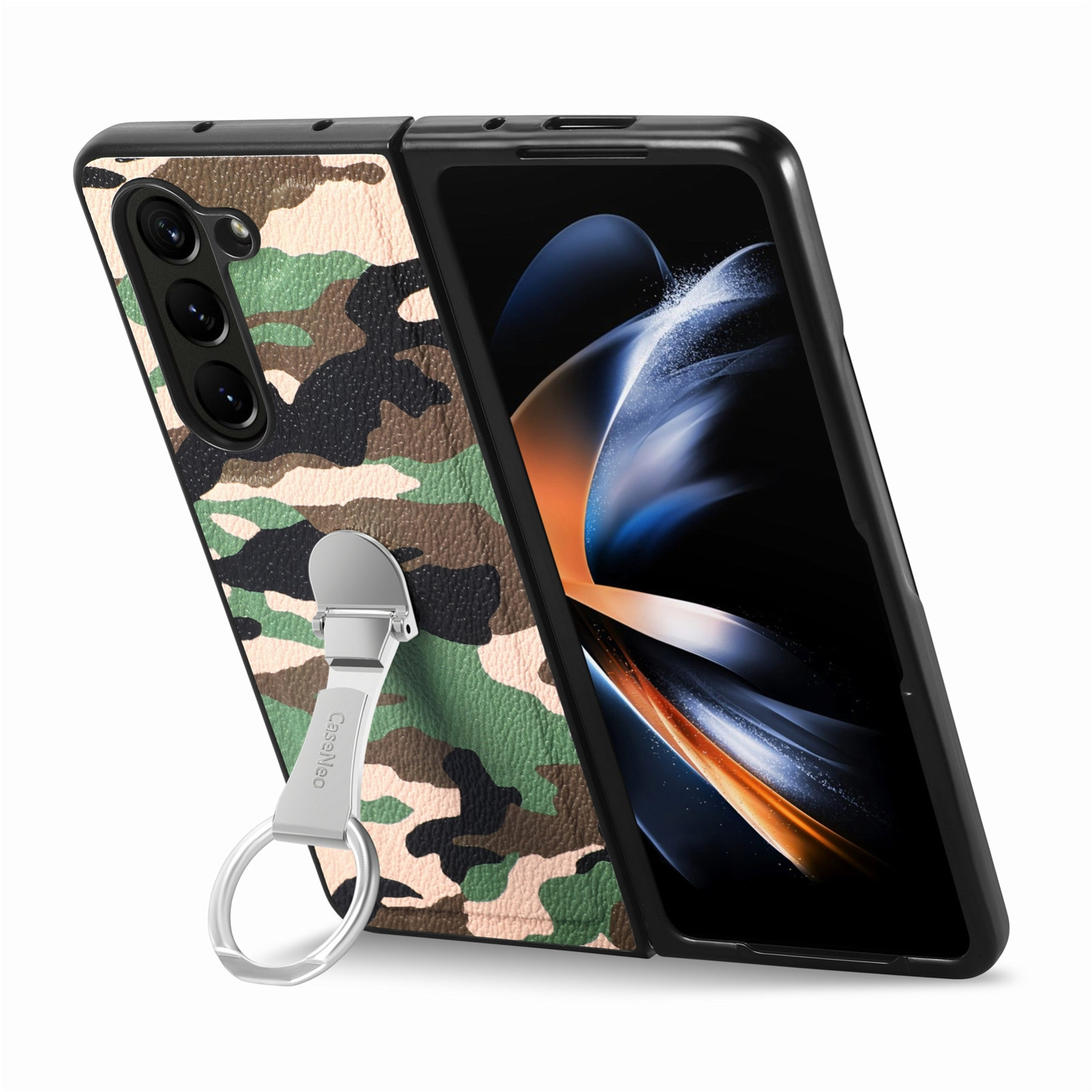 Un smartphone plegable con funda de camuflaje y soporte de anillo en fondo blanco.