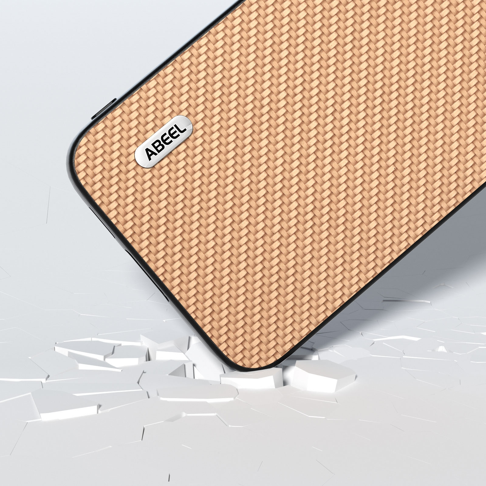 Una funda de teléfono de textura tejida beige con un logotipo de Abeel rompiendo una superficie blanca.