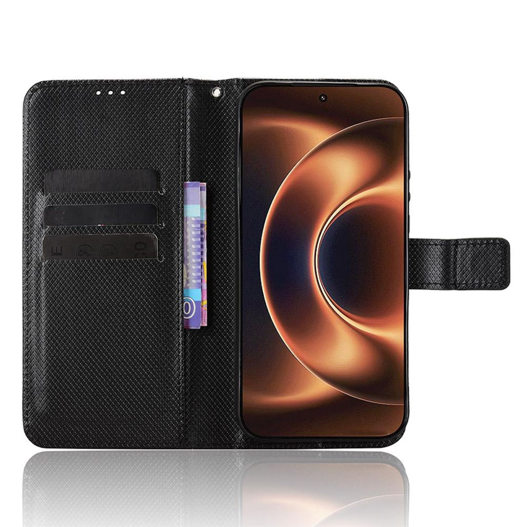 Una cartera para móvil de cuero negro abierto con tarjeteros, dinero en efectivo y un smartphone.