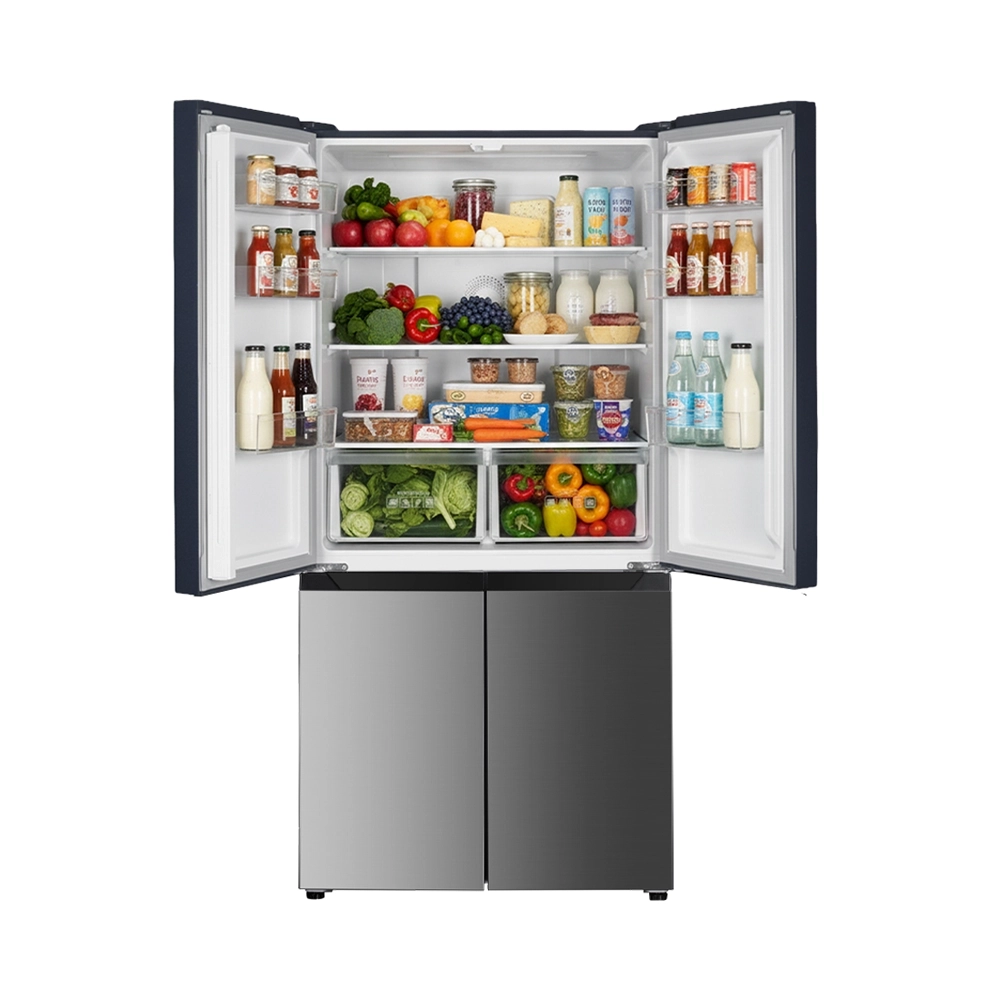 Un réfrigérateur ouvert à quatre portes rempli de fruits frais, de légumes, de boissons et de divers aliments.