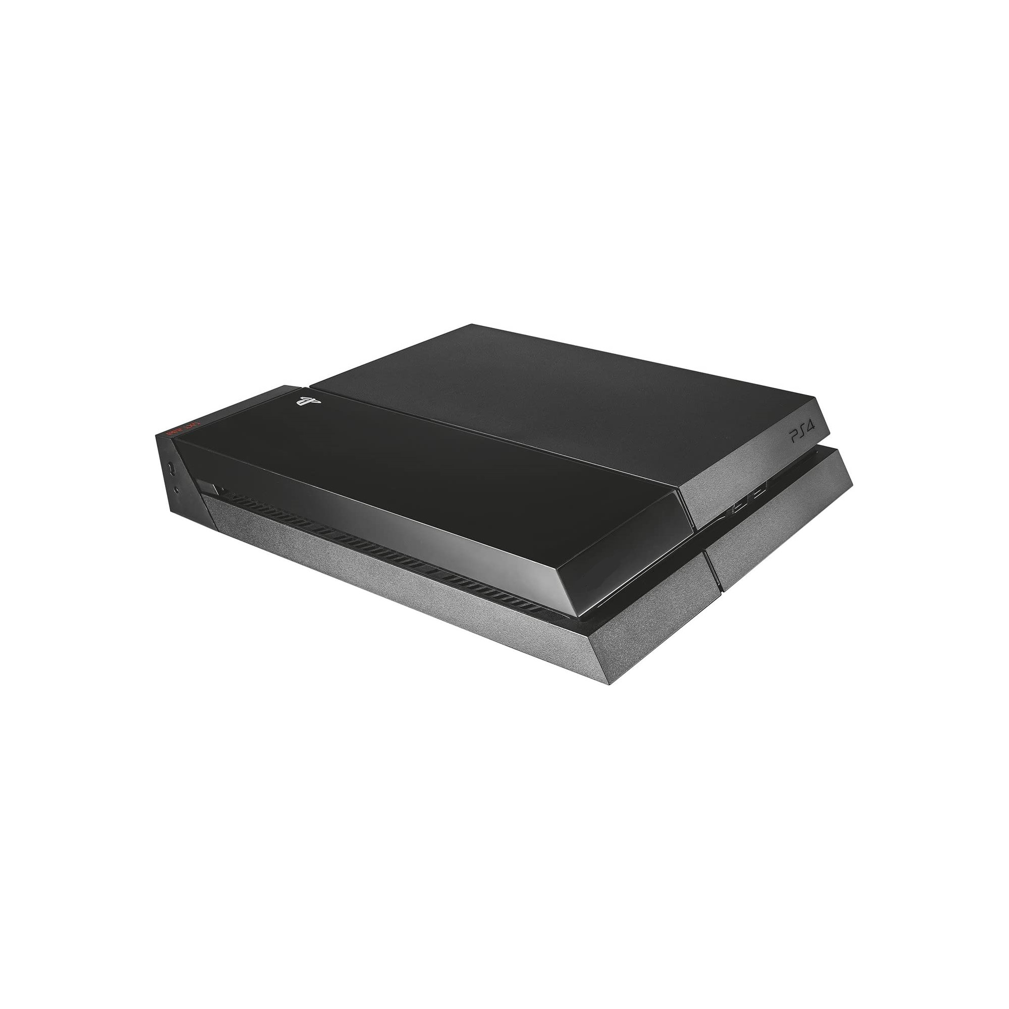 Düz beyaz arka planda siyah bir PlayStation 4 konsolu.